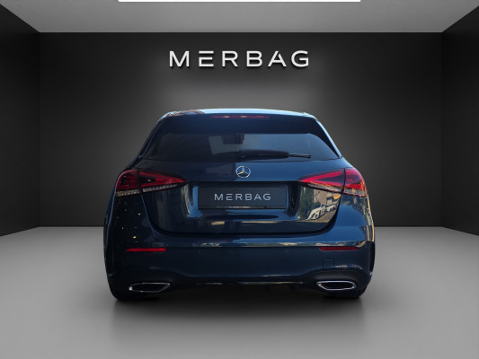 MERCEDES-BENZ A 220 AMG Line 4Matic-image-4