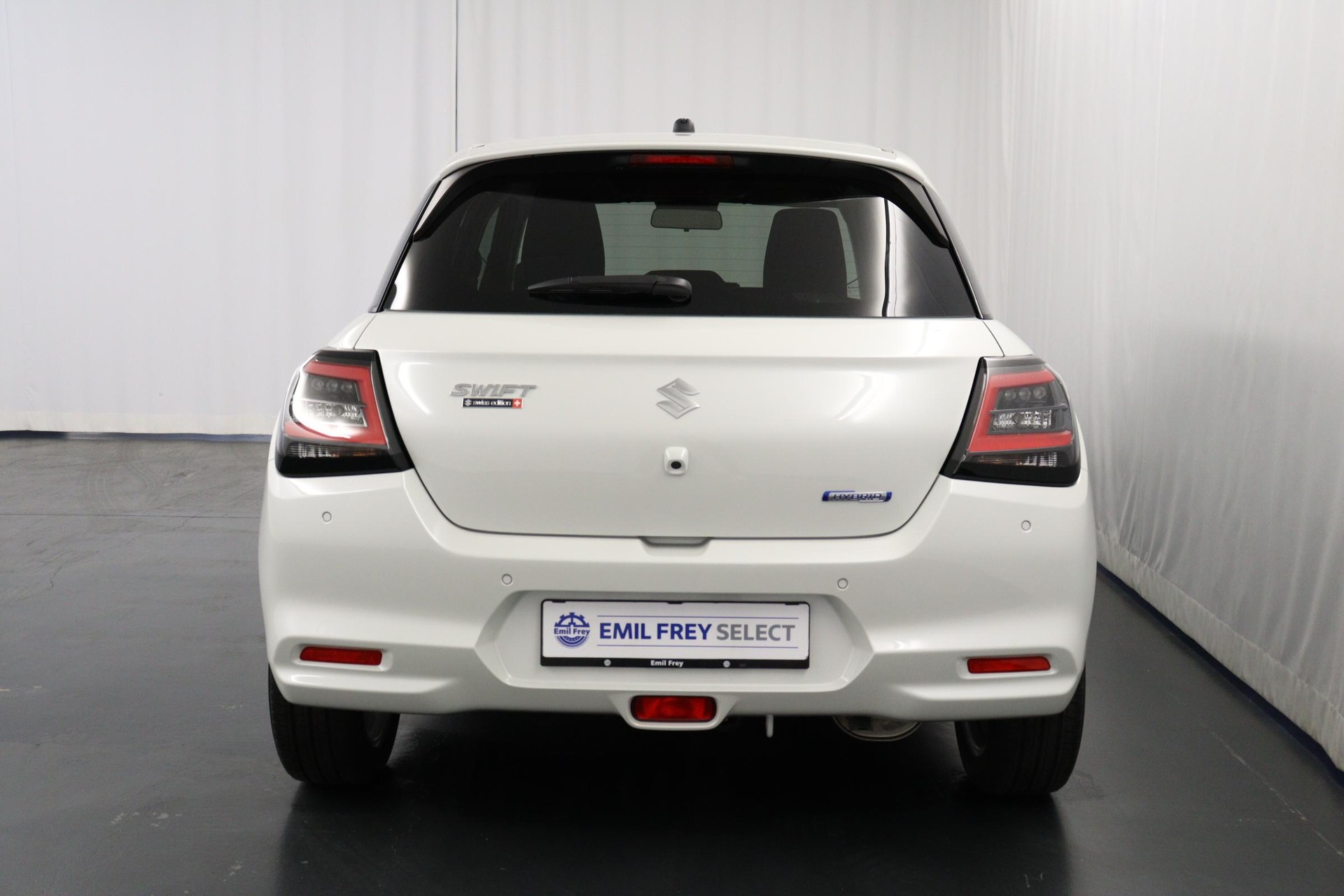 SUZUKI Swift 1.2 1st Edition Top Hybrid 4x4-image-10