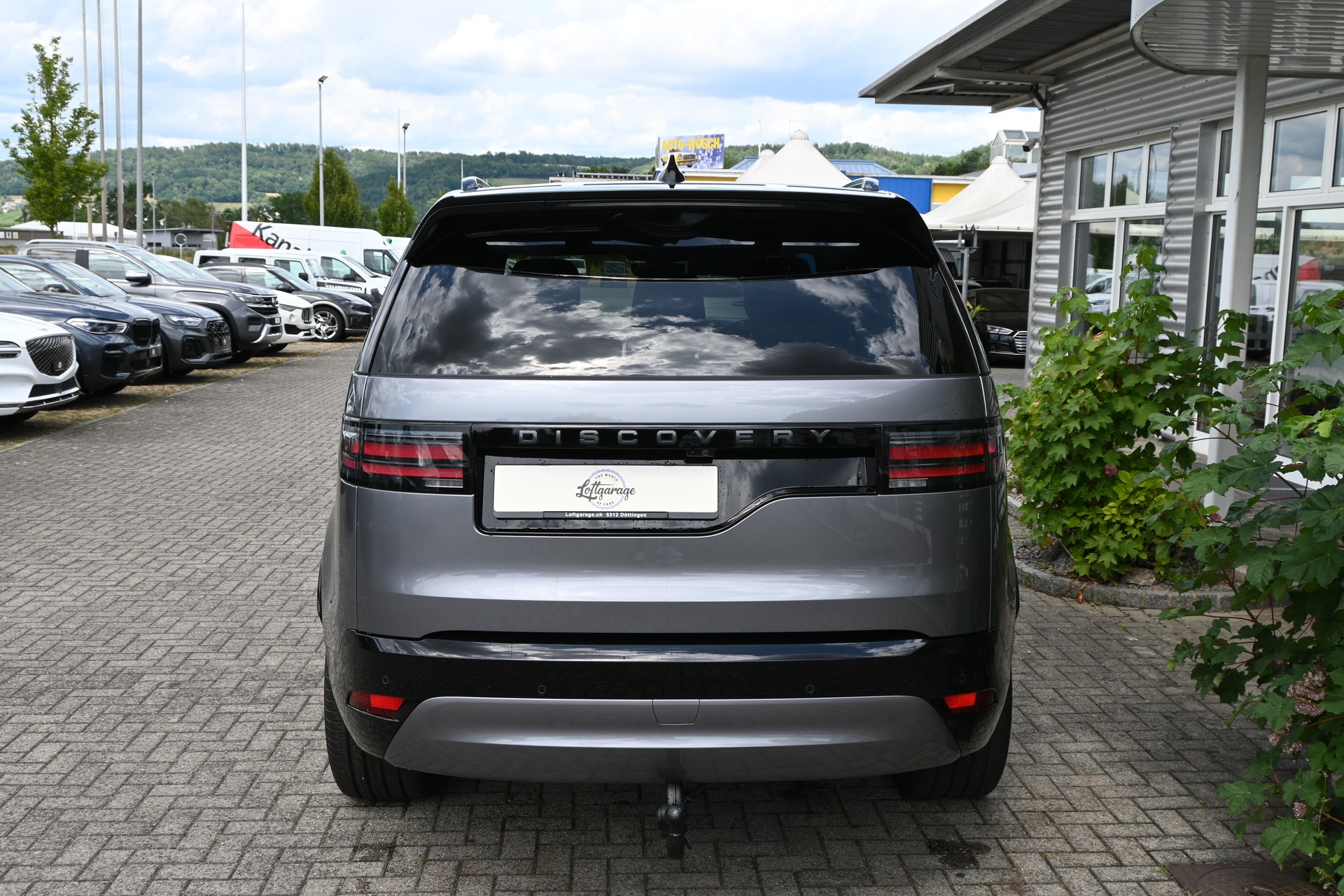 LAND ROVER Discovery 3.0D I6 350 Dynamic HSE AWD Automatic 7-Plätzer 350PS + AHK 3500kg + Werksgarantie 02.2030-image-3
