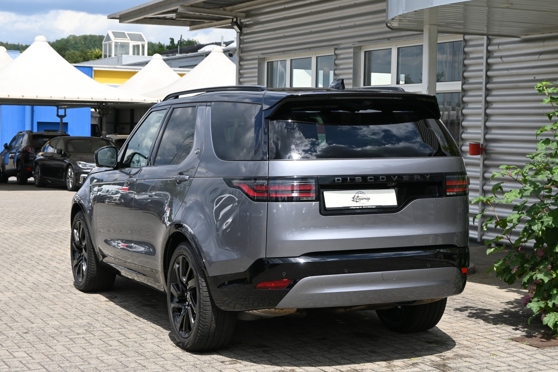 LAND ROVER Discovery 3.0D I6 350 Dynamic HSE AWD Automatic 7-Plätzer 350PS + AHK 3500kg + Werksgarantie 02.2030-image-6