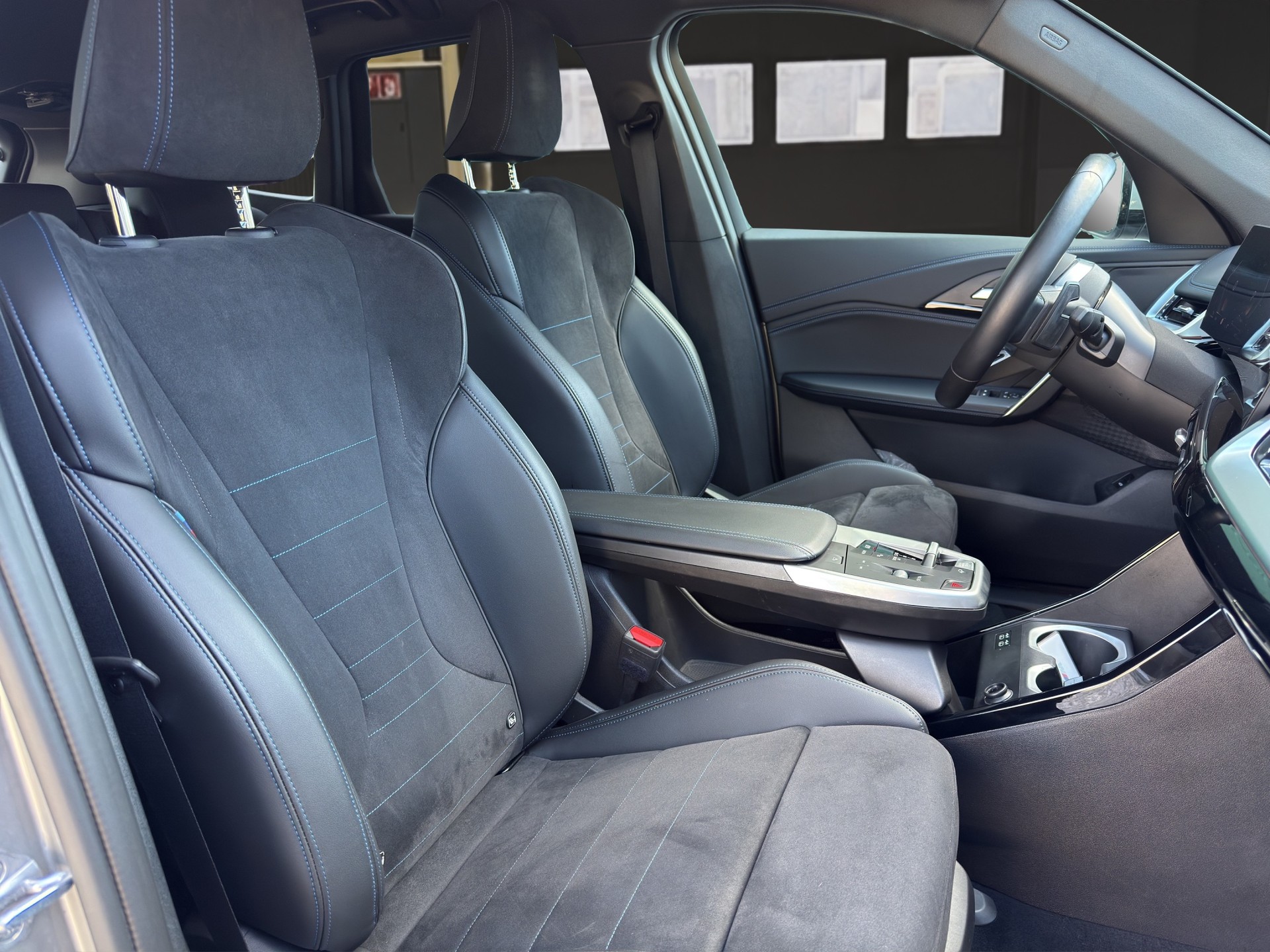 BMW X1 xDrive 20d 48V M Sport-image-9