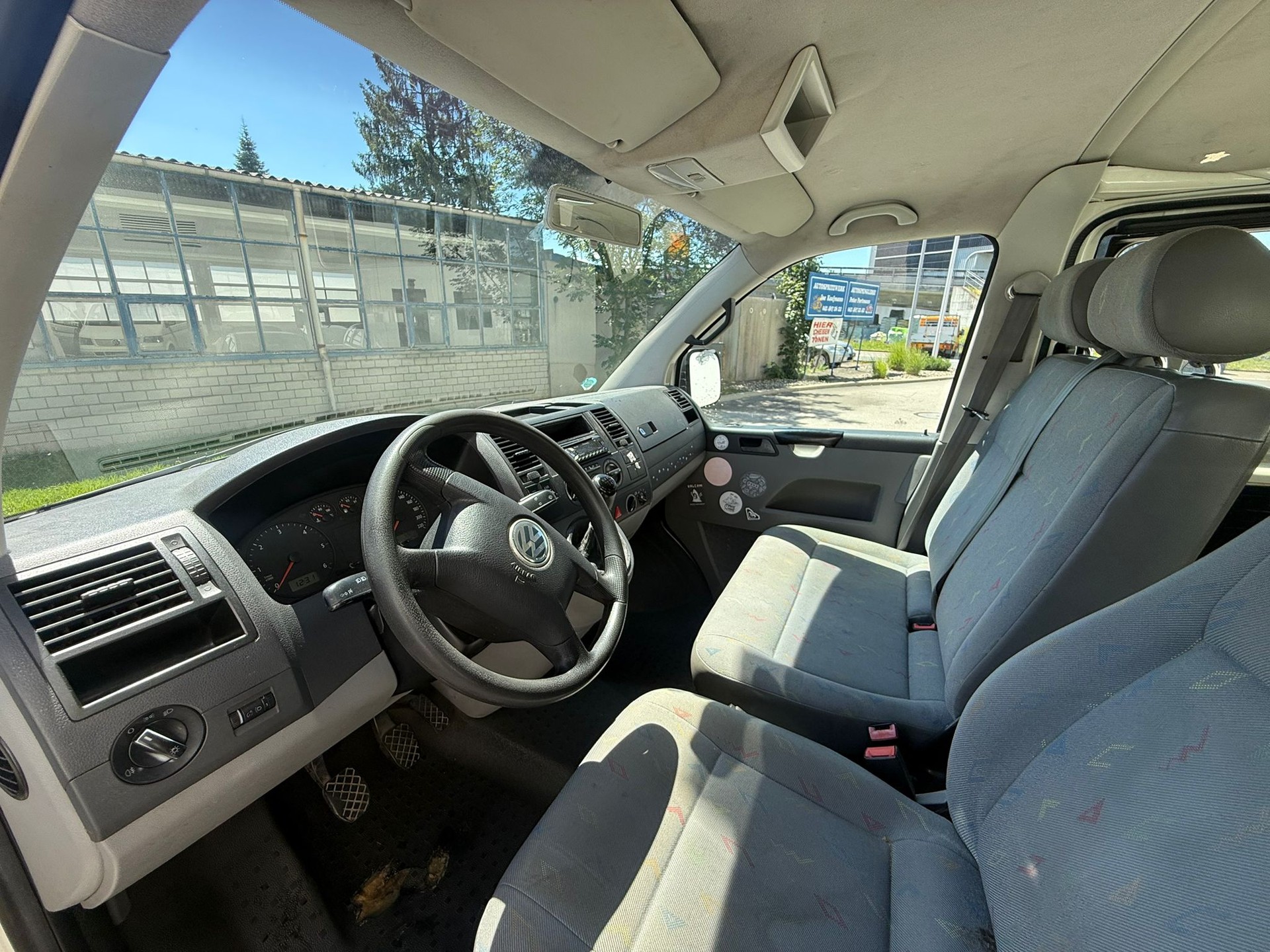 VW T5 Caravelle Trend 1.9 TDI PD-image-6