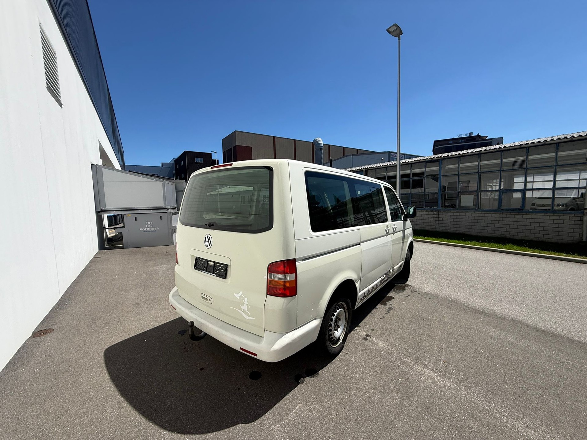 VW T5 Caravelle Trend 1.9 TDI PD-image-11