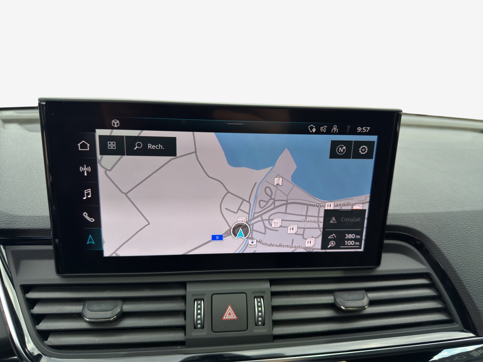 AUDI Q5 45 TFSI S-line quattro S-tronic-image-14