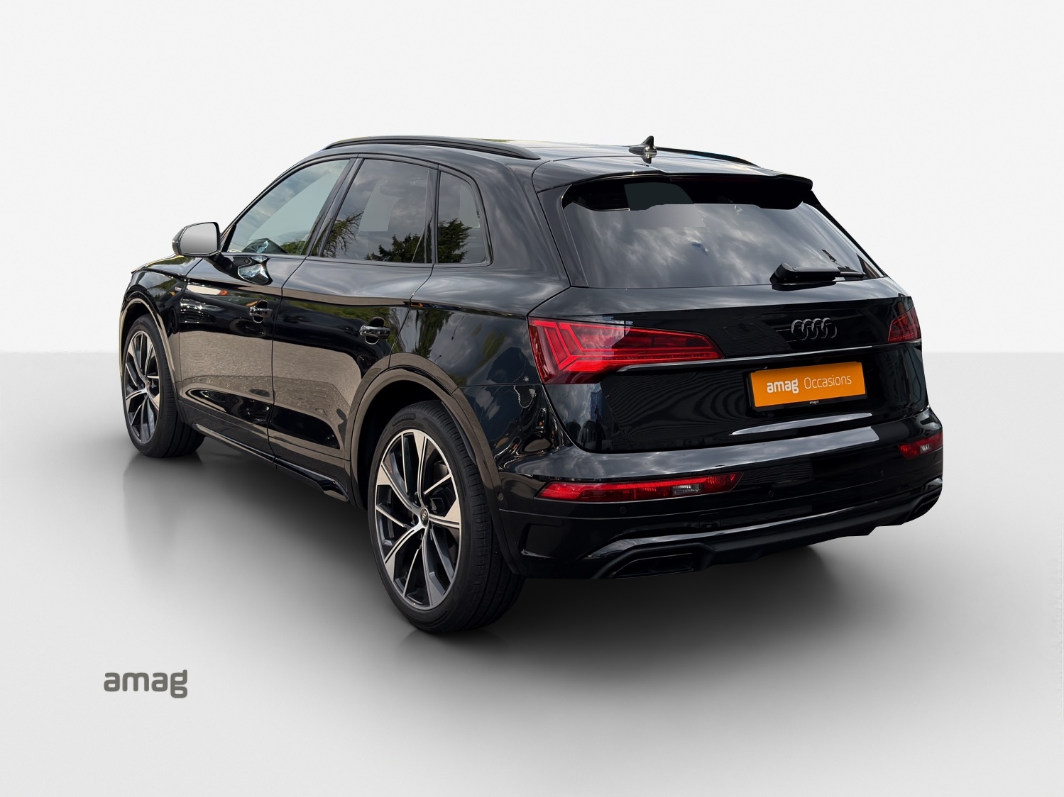 AUDI Q5 45 TFSI S-line quattro S-tronic-image-2