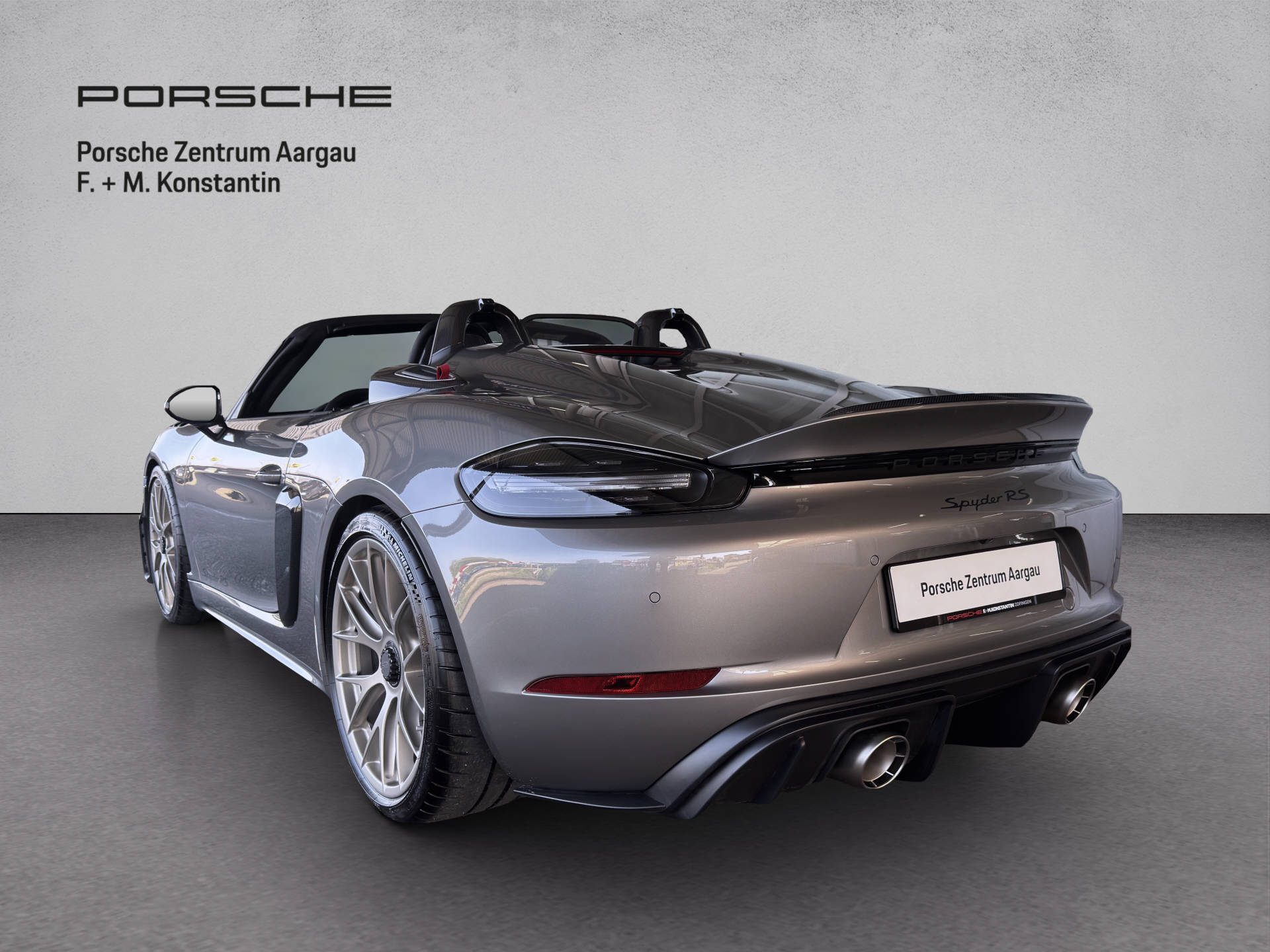 PORSCHE 718 Spyder RS-image-4