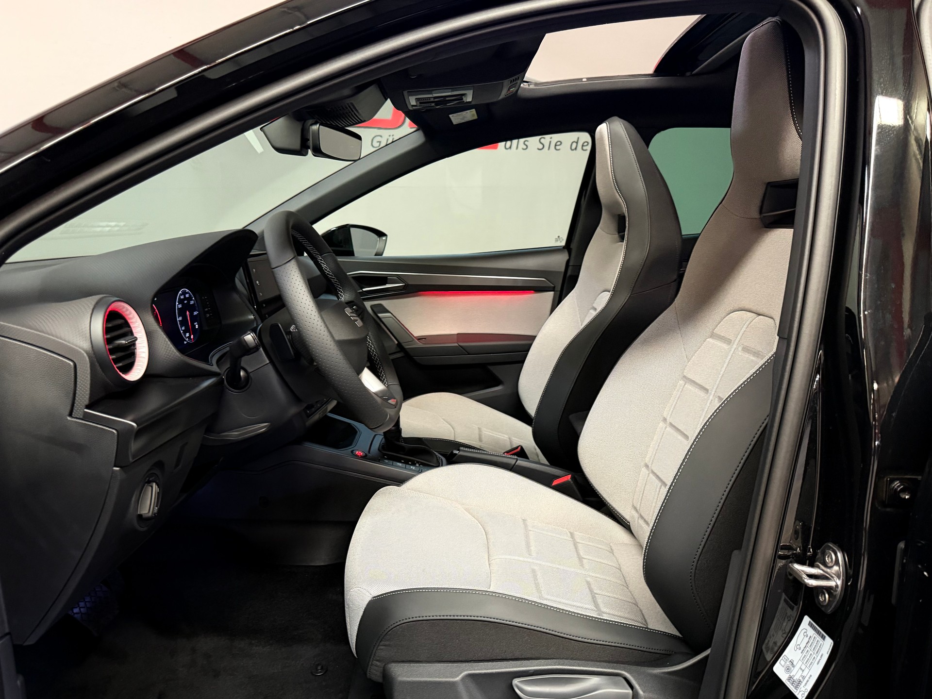 SEAT Ibiza 1.5 EcoTSI FR DSG Panorama-image-13