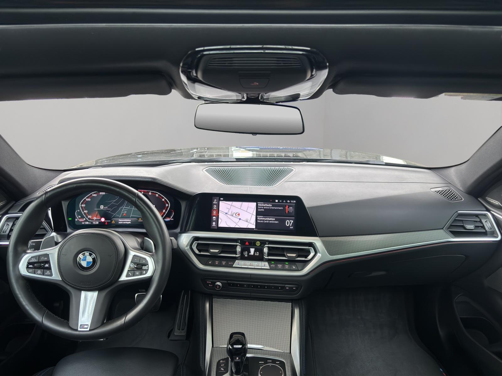 BMW M440i xDrive Coupé-image-6