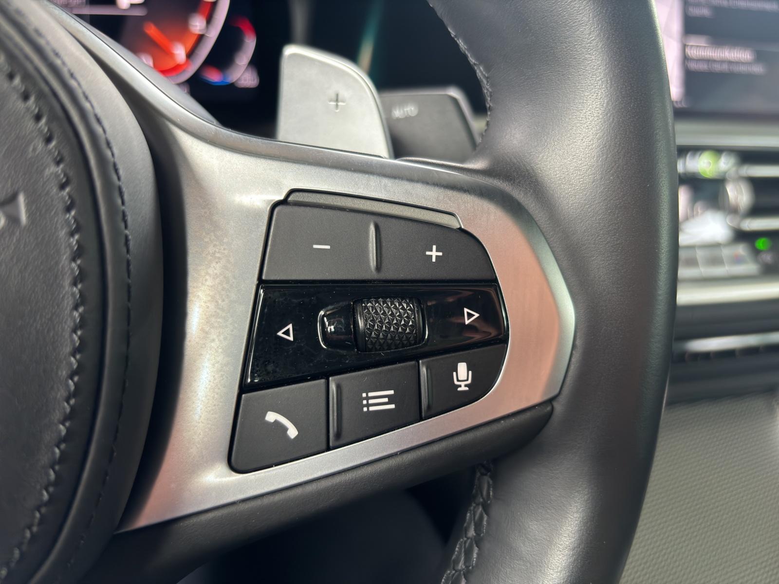 BMW M440i xDrive Coupé-image-14