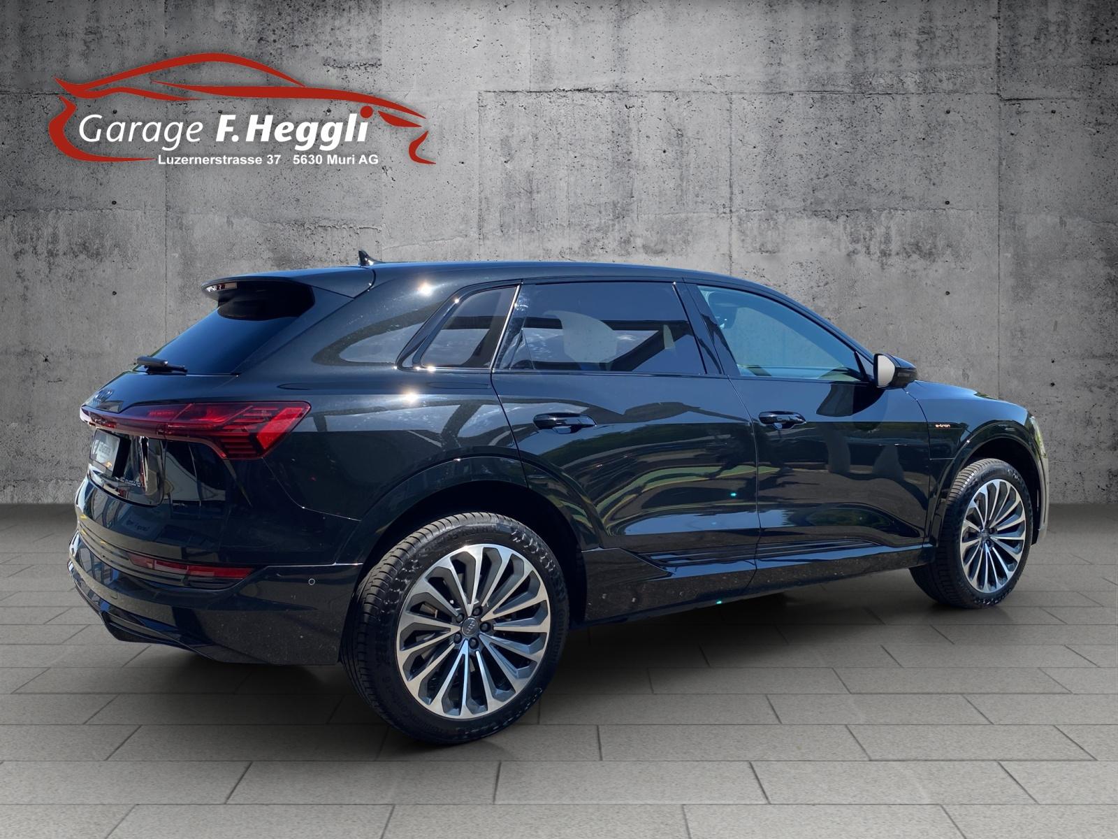 AUDI e-tron 50 Attraction quattro-image-2