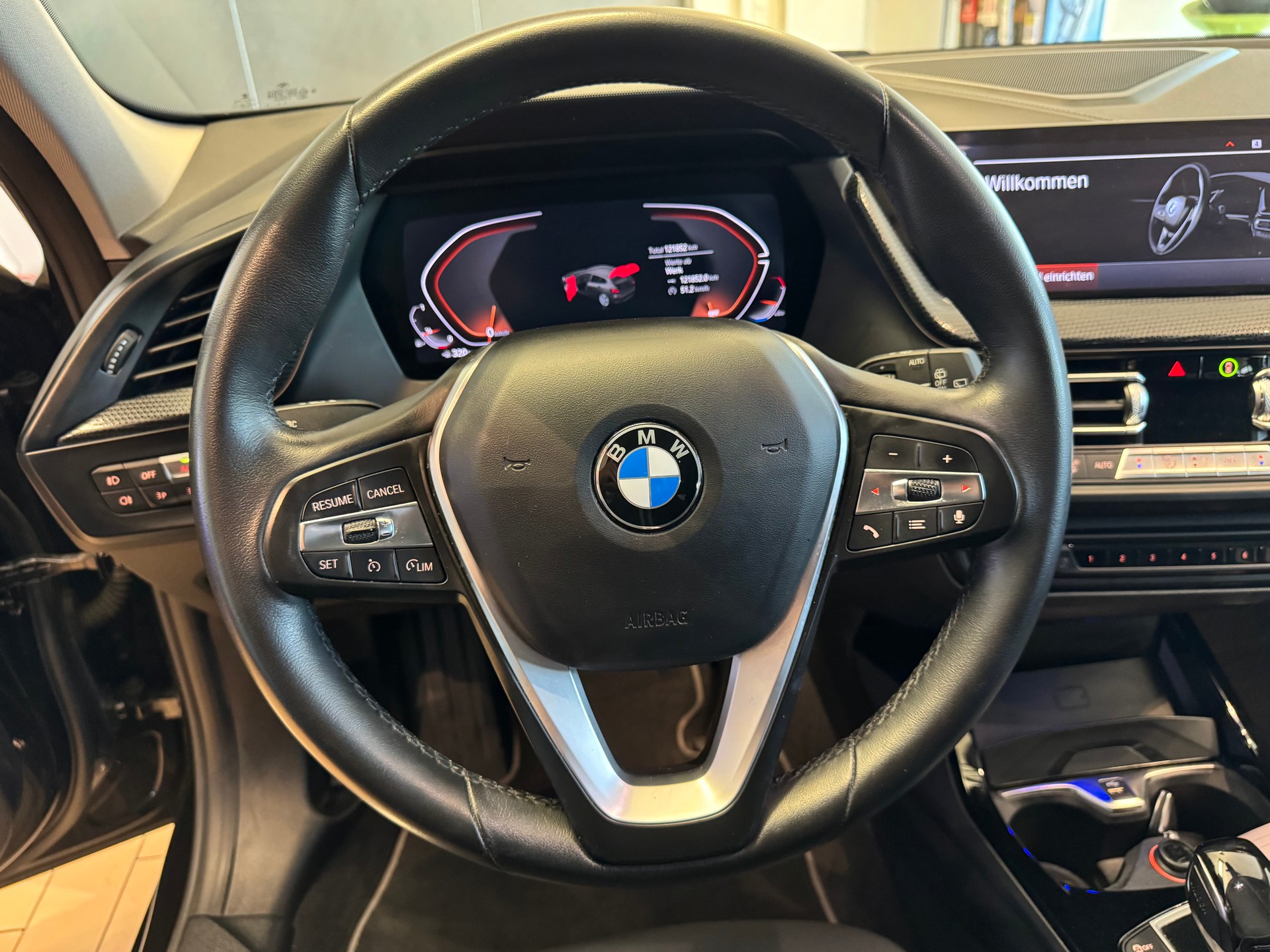 BMW 118i Sport Line Steptronic-image-7