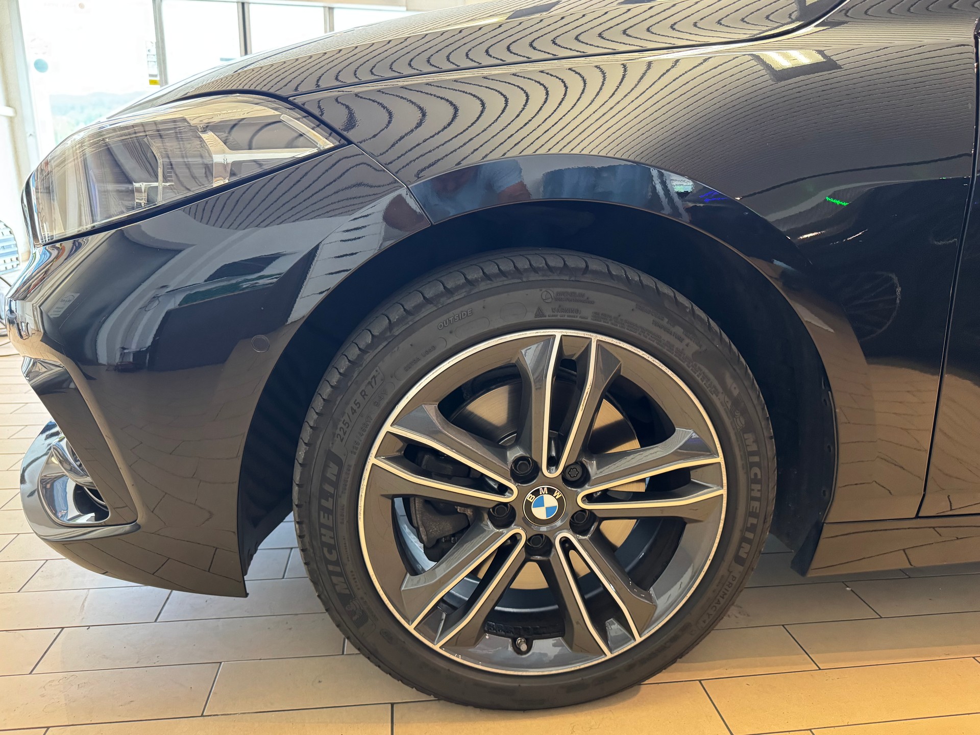 BMW 118i Sport Line Steptronic-image-11