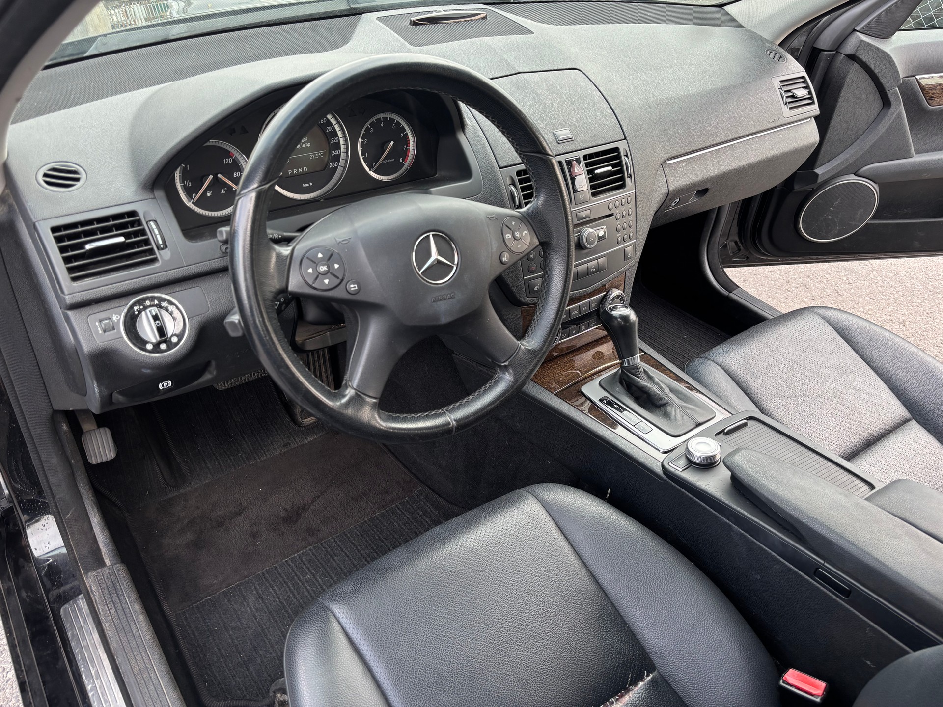 MERCEDES-BENZ C 180 Kompressor Elégance Automatic-image-10