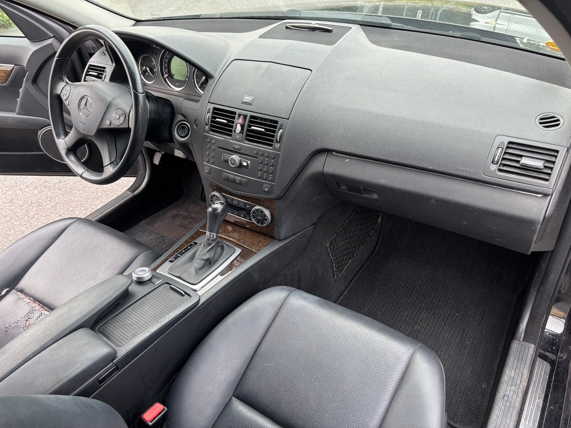 MERCEDES-BENZ C 180 Kompressor Elégance Automatic-image-12