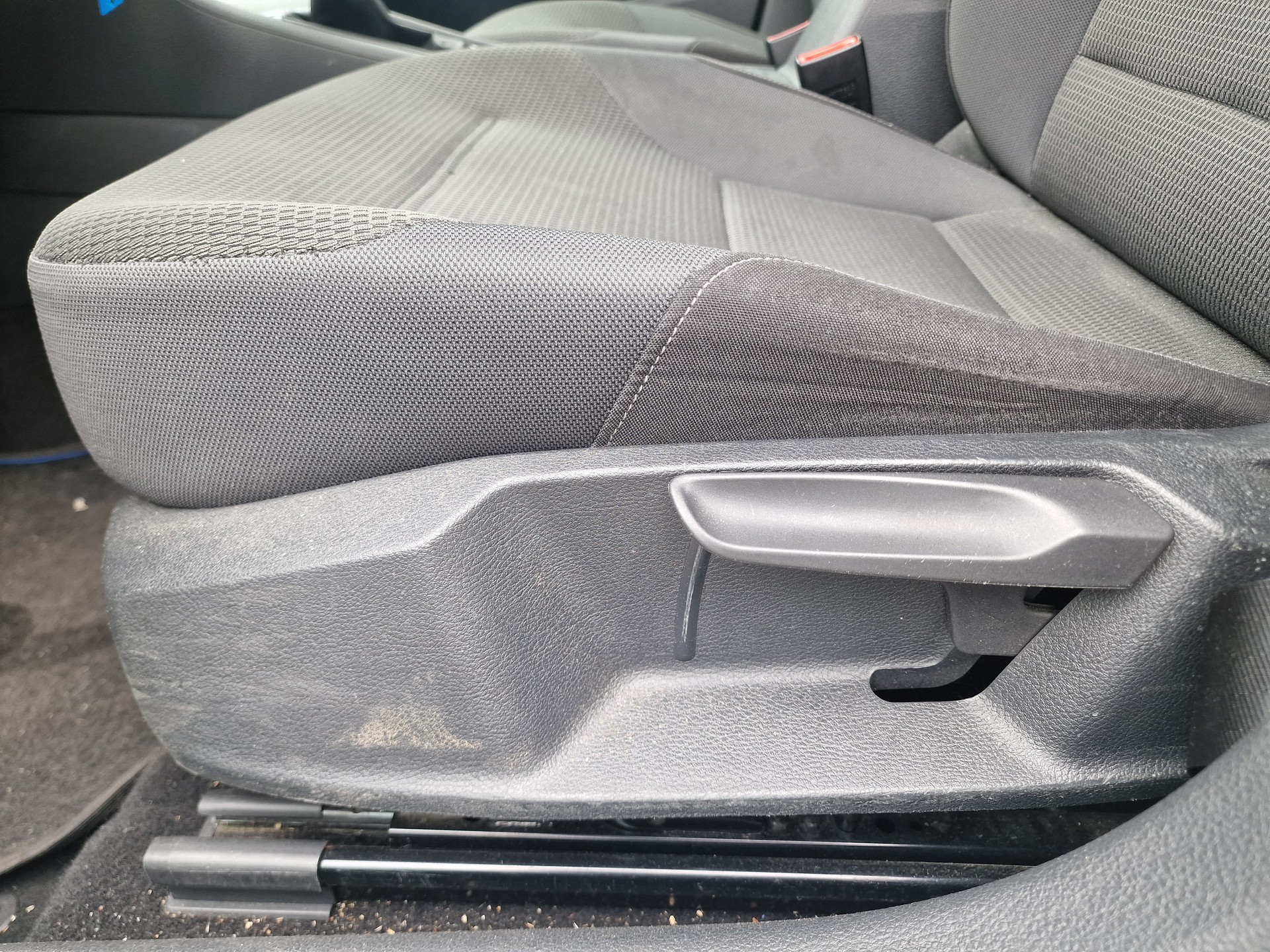 VW Golf 2.0 TDI Comfortline 4Motion 8x Alu 12Mt Gara-image-7