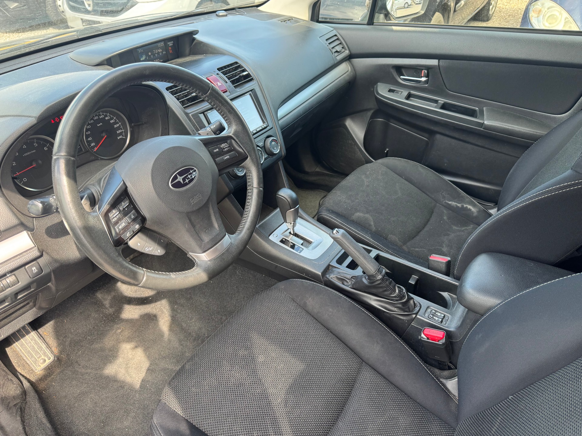 SUBARU XV 2.0 Swiss Two AWD CVT-image-6