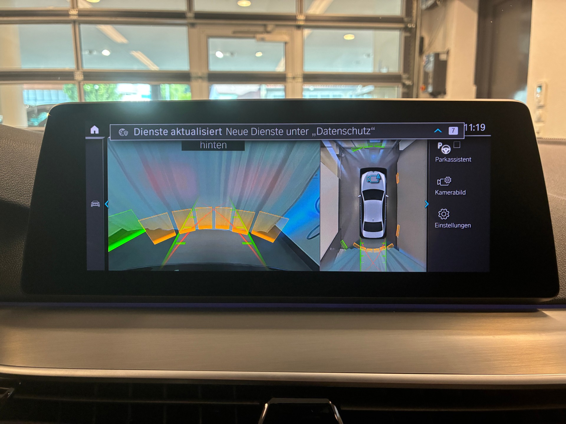 BMW 530e xDrive paddles-image-9