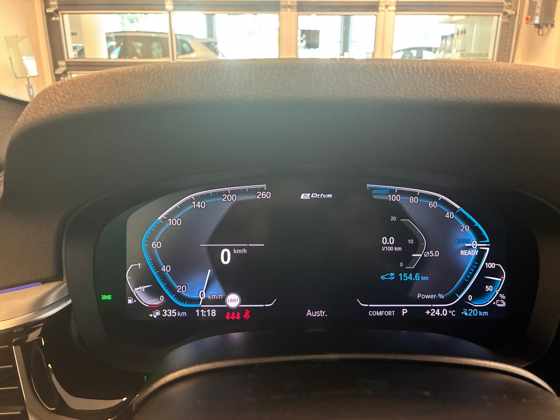 BMW 530e xDrive paddles-image-8