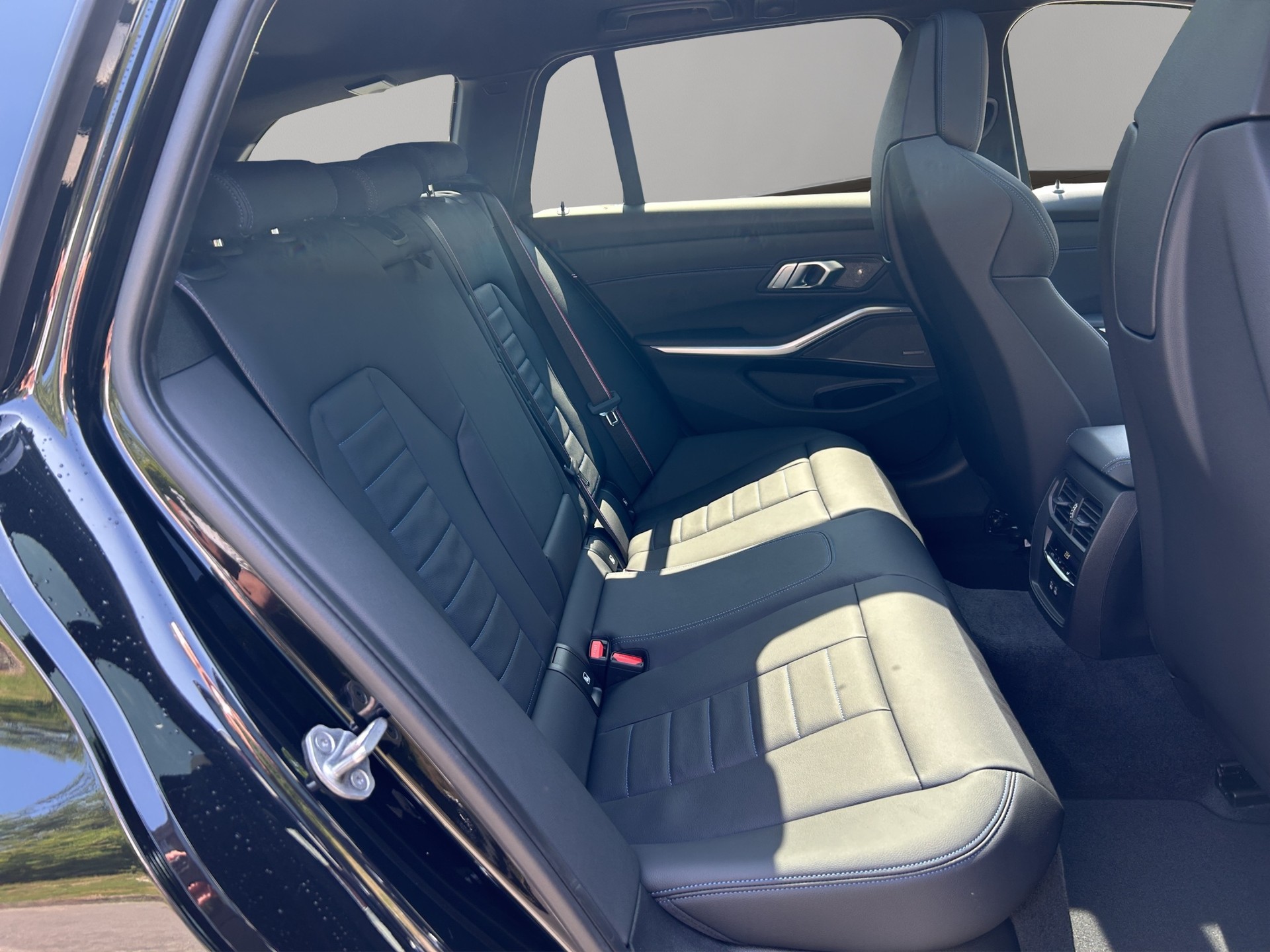BMW M340i xDrive 48V Touring Steptronic M Sport Pro-image-20