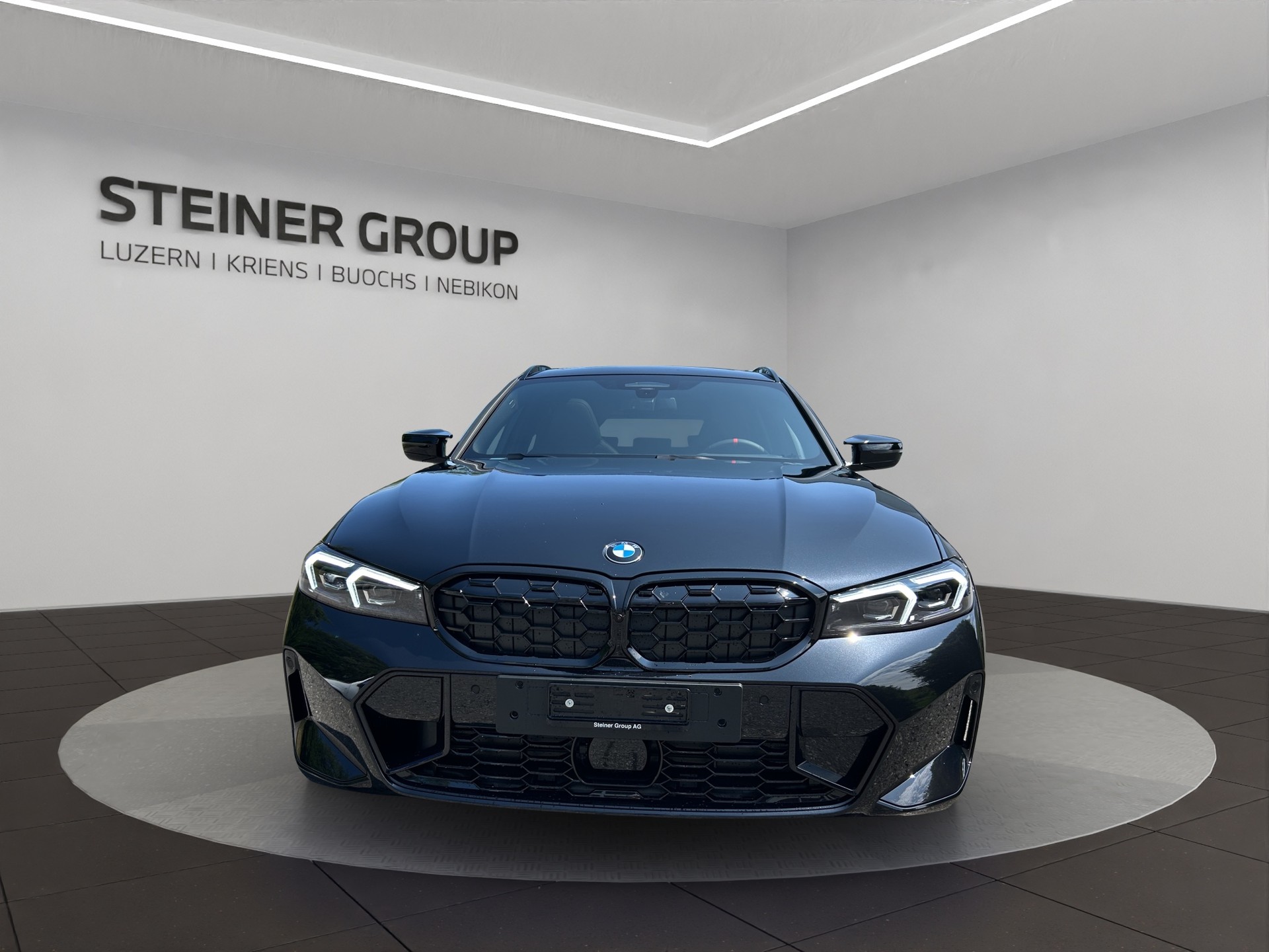 BMW M340i xDrive 48V Touring Steptronic M Sport Pro-showroom-element-1