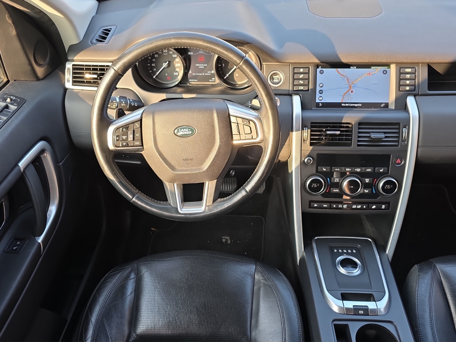 LAND ROVER Discovery Sport 2.0 TD4 HSE AT9-image-9