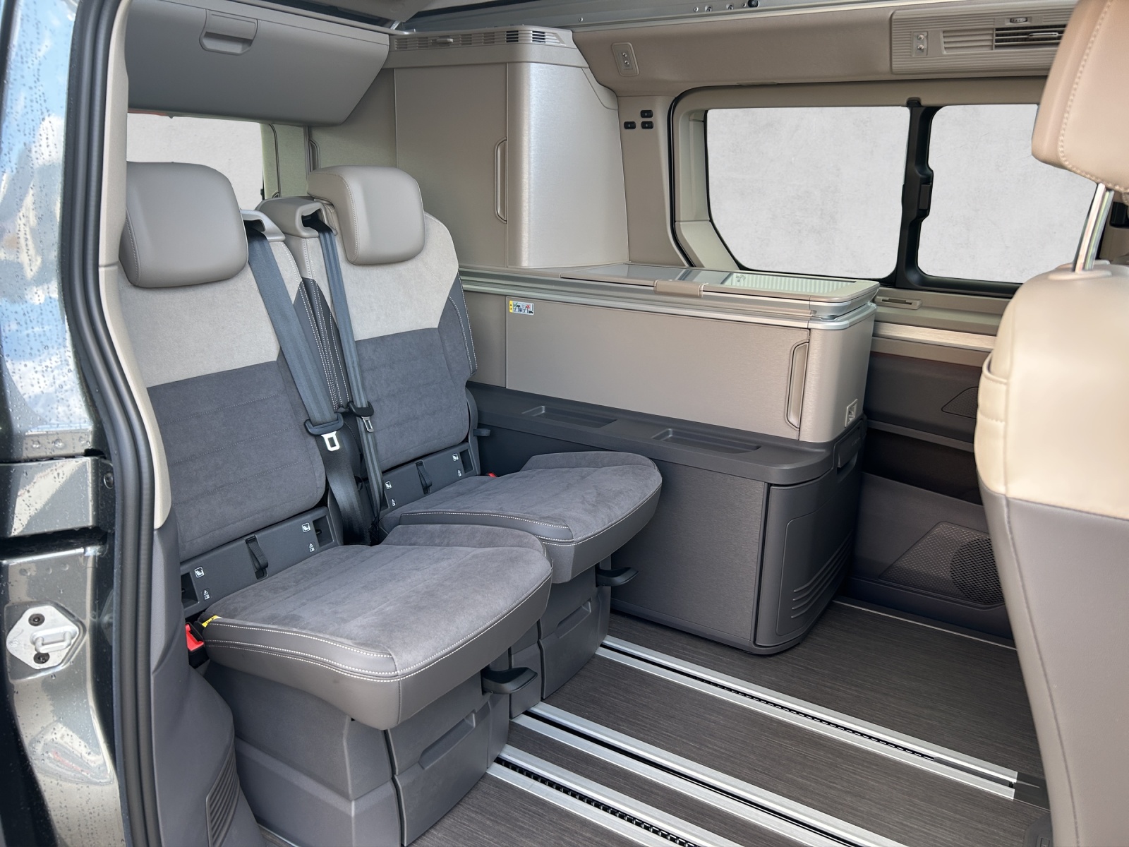 VW California eHybrid Ocean 4Motion-image-10