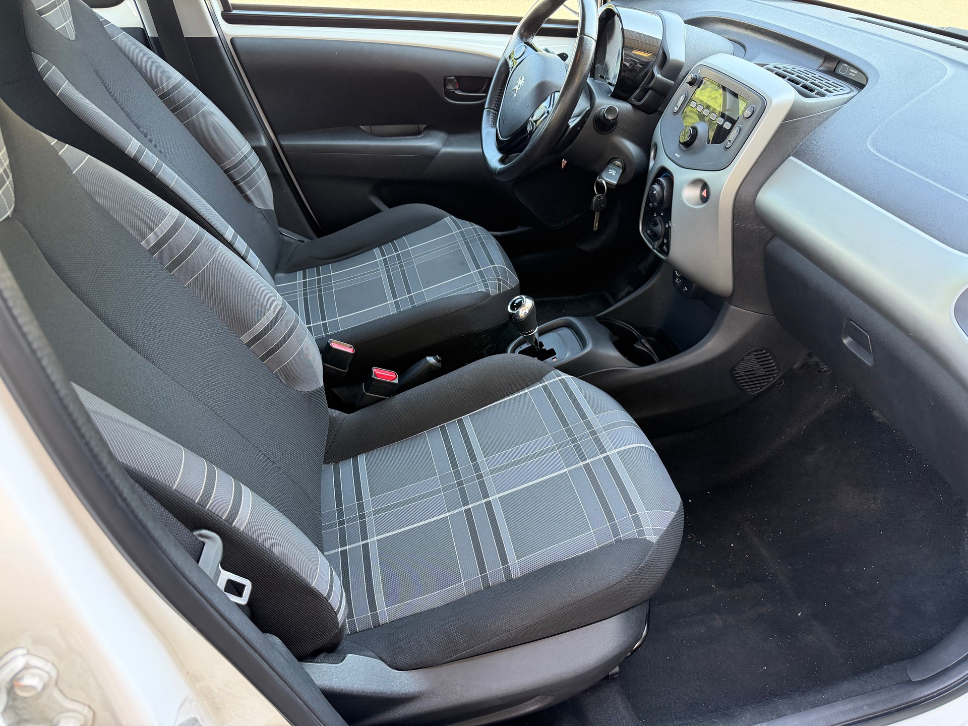 PEUGEOT 108 1.0 VTi Collection Top ETG-image-7