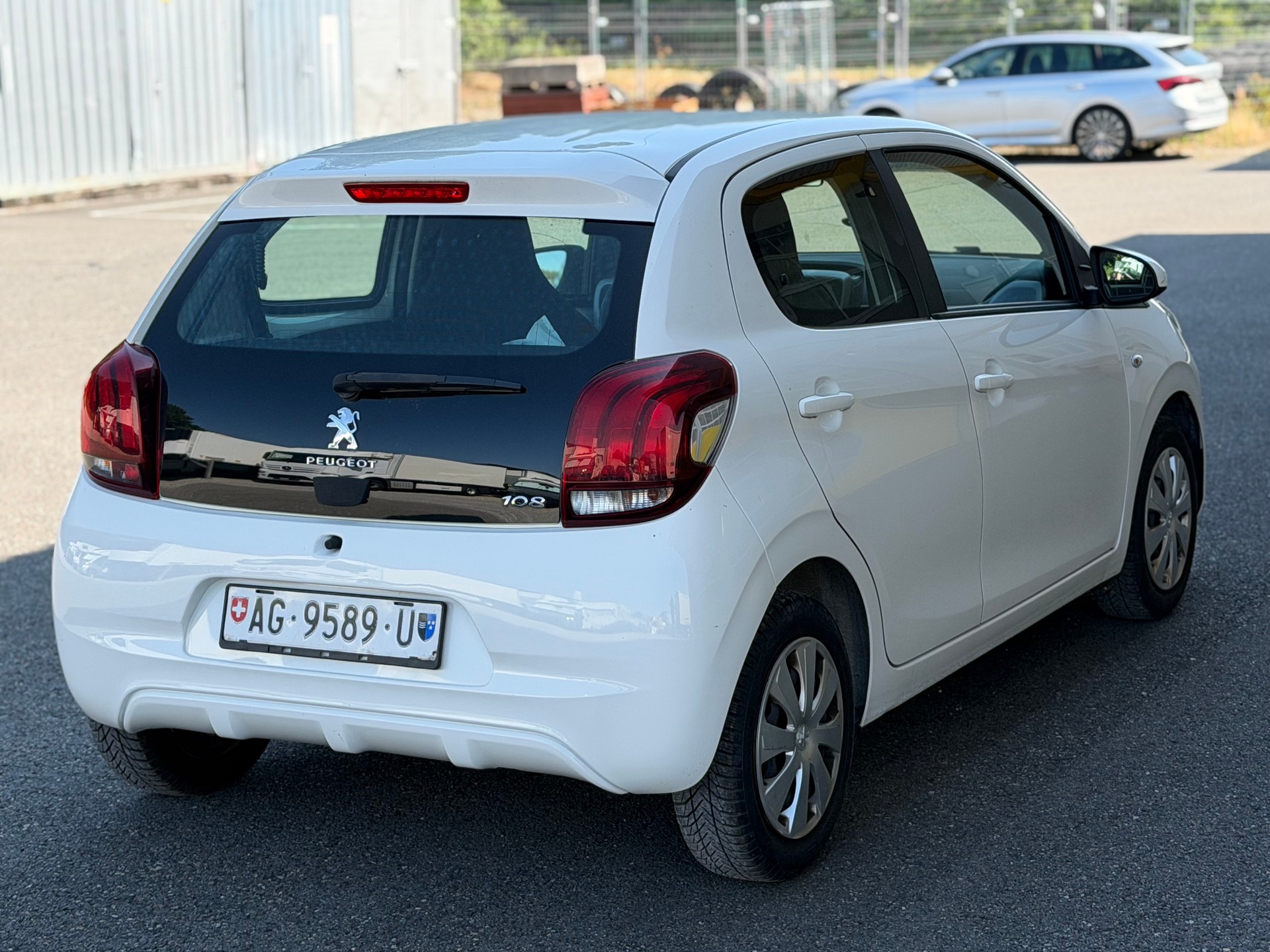 PEUGEOT 108 1.0 VTi Collection Top ETG-image-3