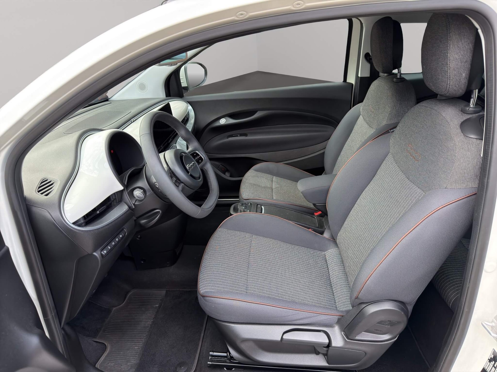 FIAT 500 Cabrio Electric 87 kw Icon-image-6