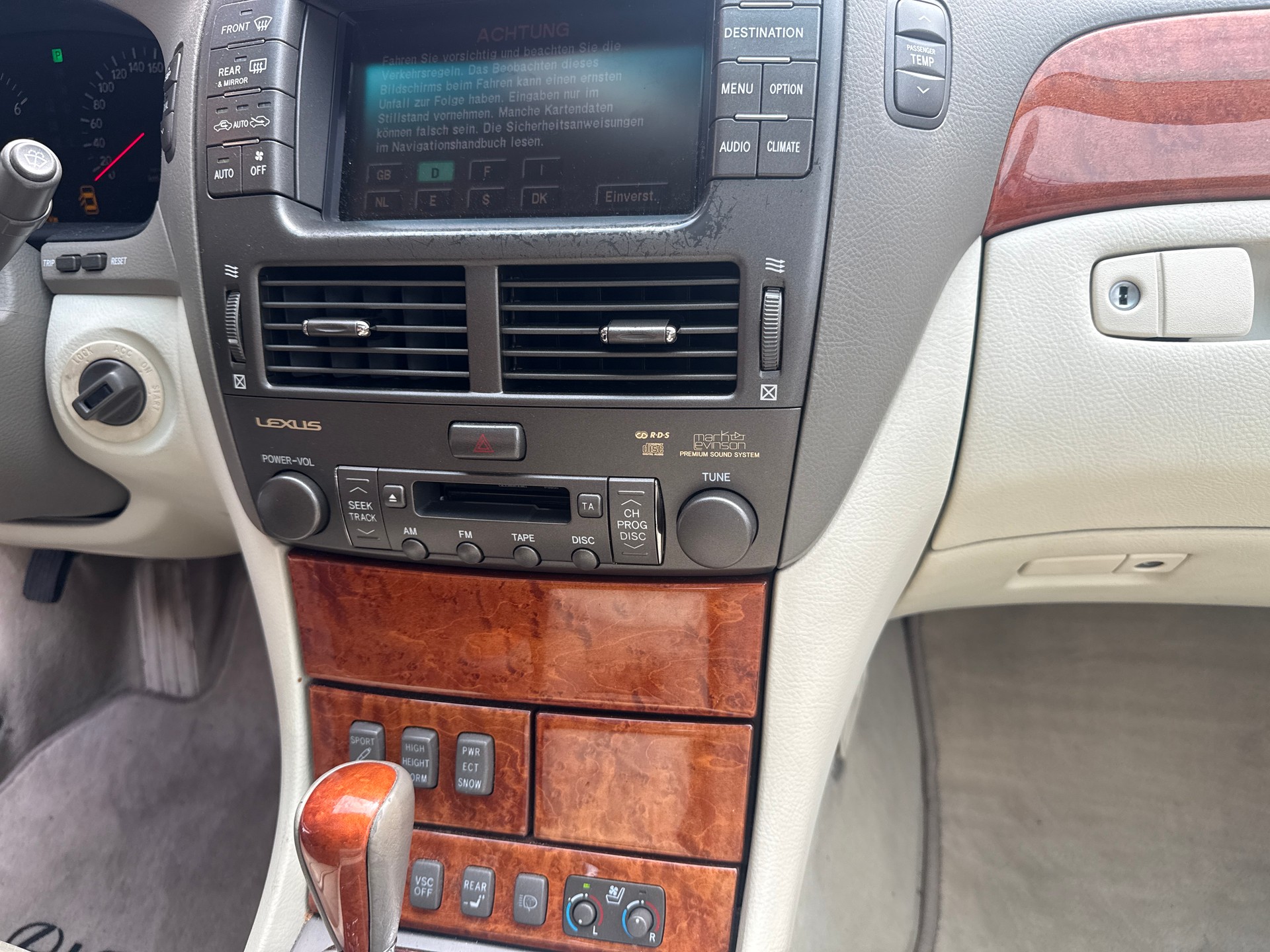 LEXUS LS 430 Automatic-image-15