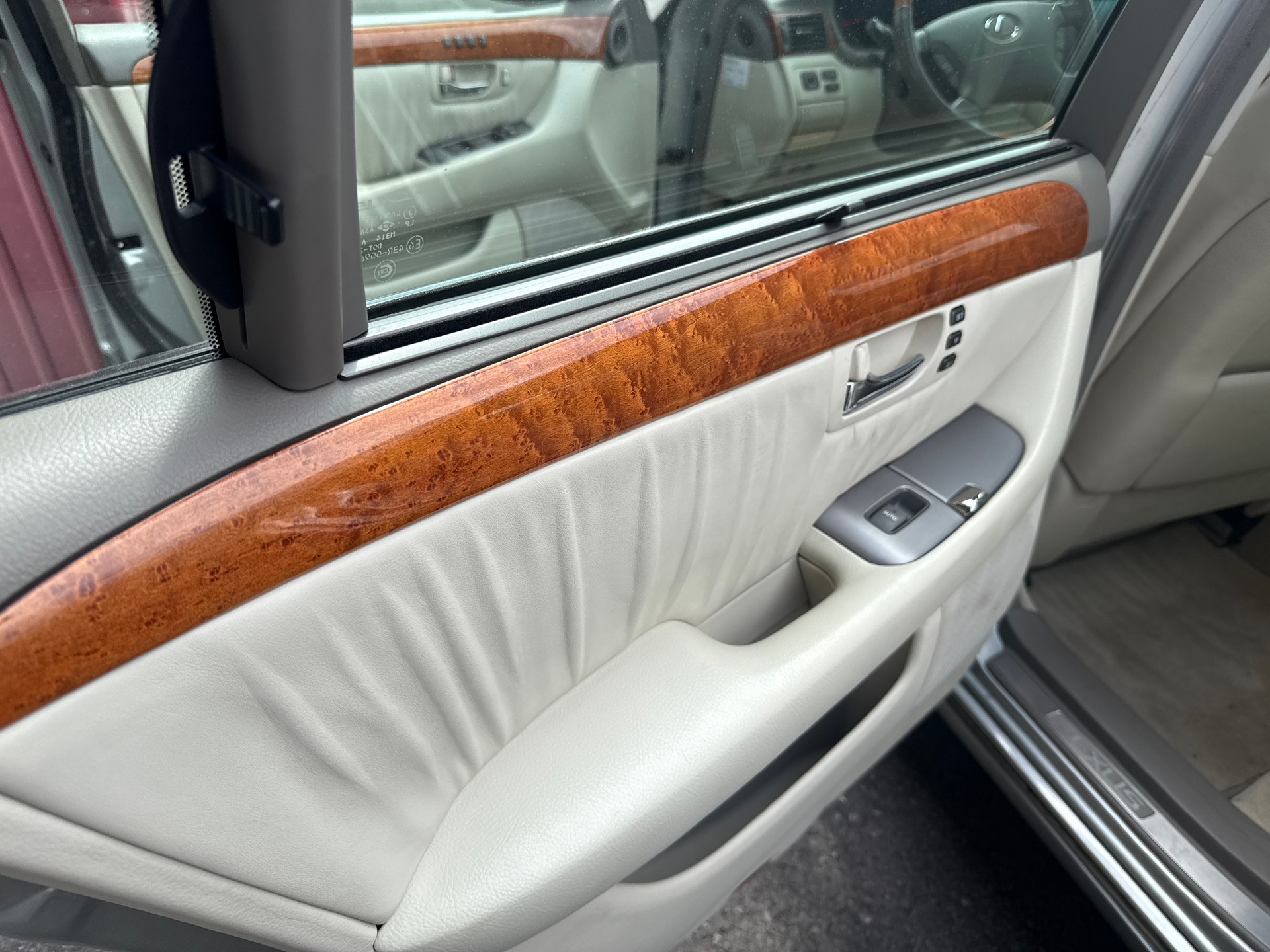 LEXUS LS 430 Automatic-image-5
