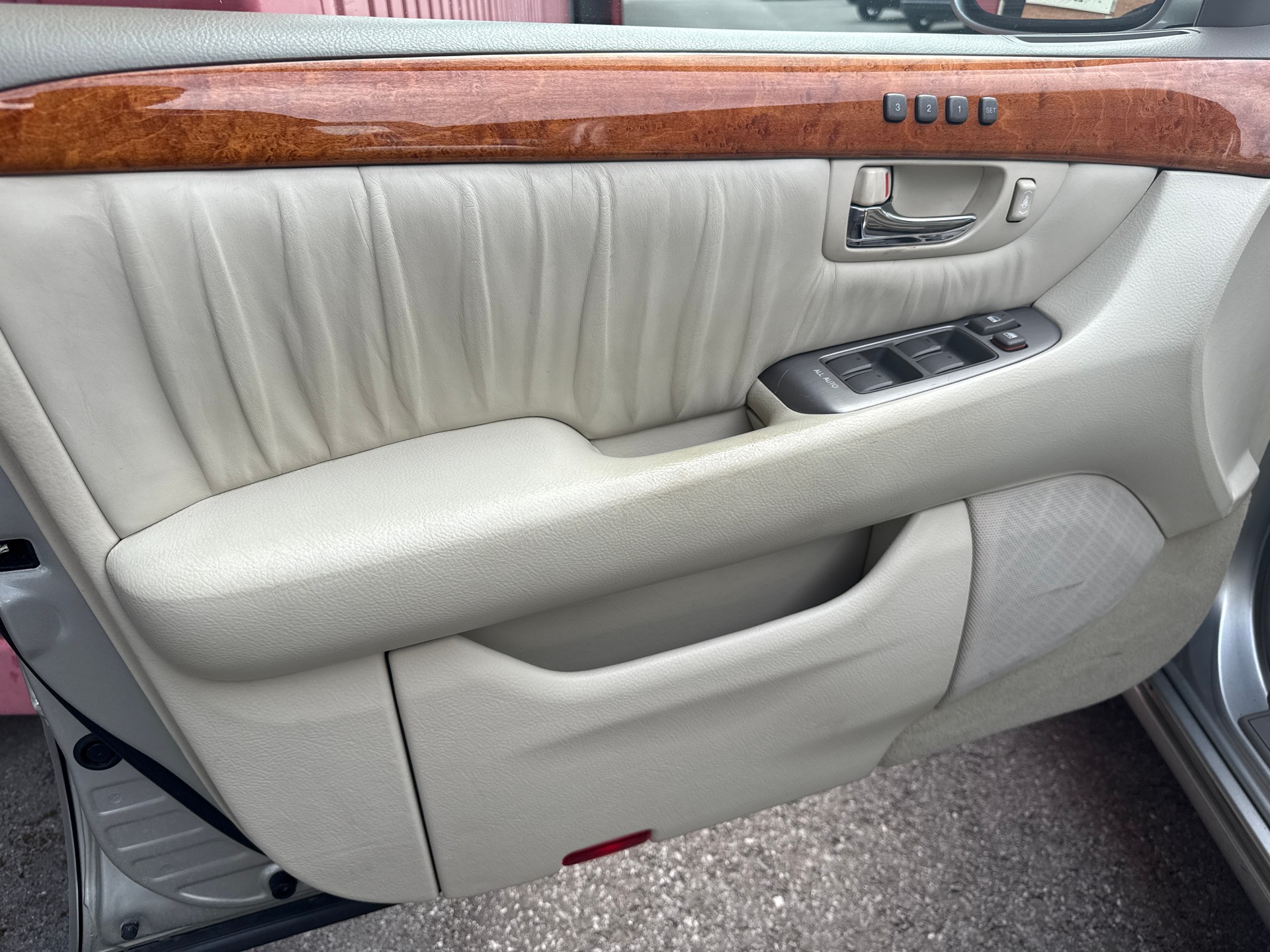 LEXUS LS 430 Automatic-image-14
