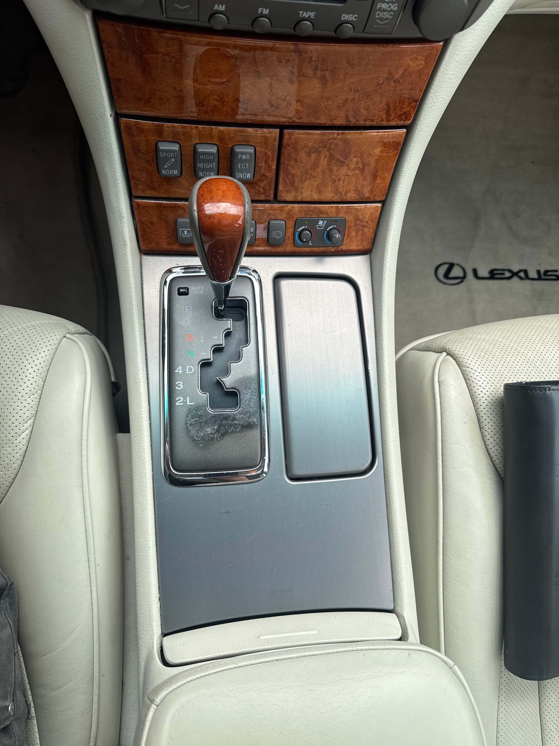 LEXUS LS 430 Automatic-image-3