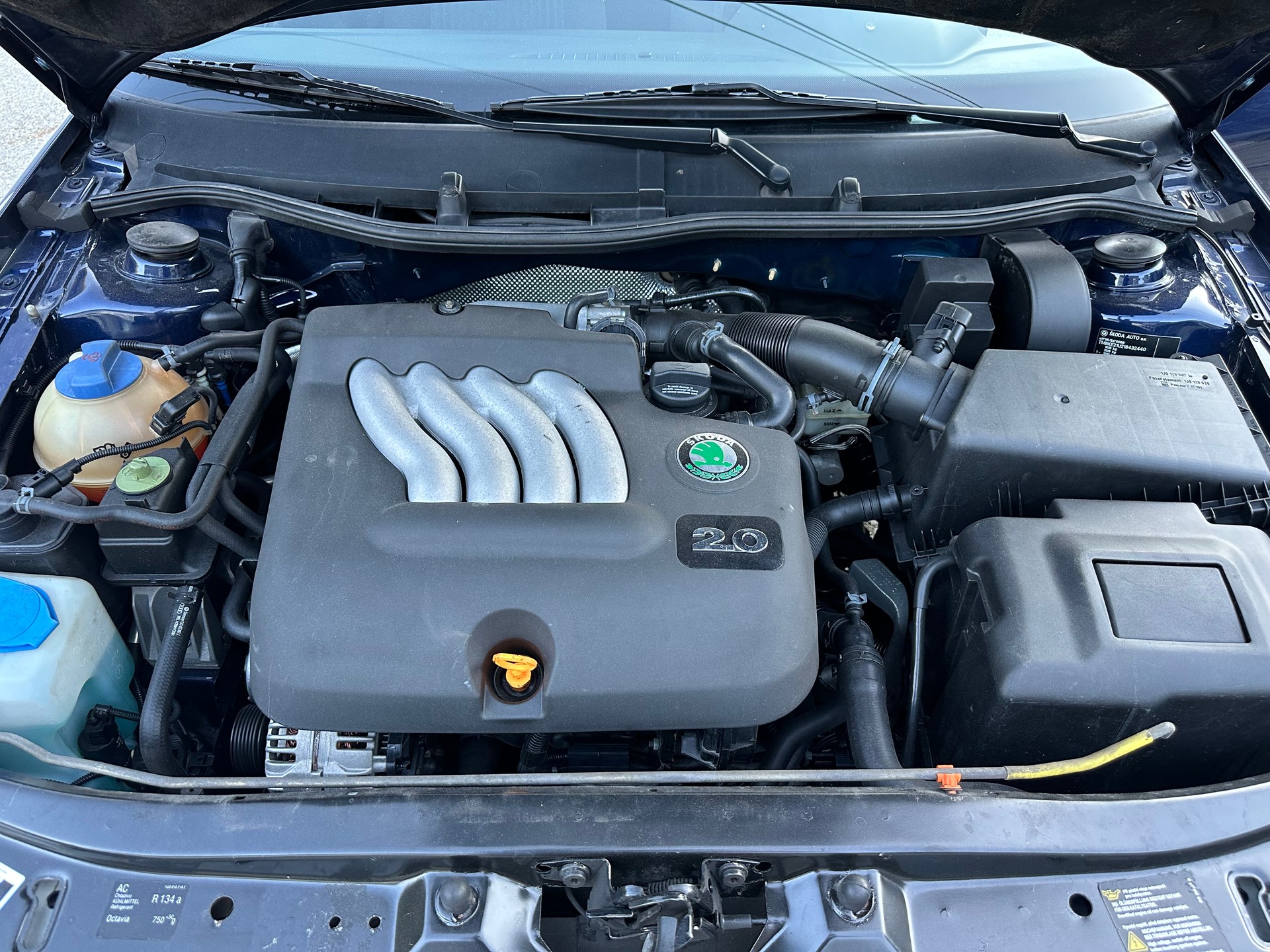 SKODA Octavia 2.0 Elegance 4x4-image-14