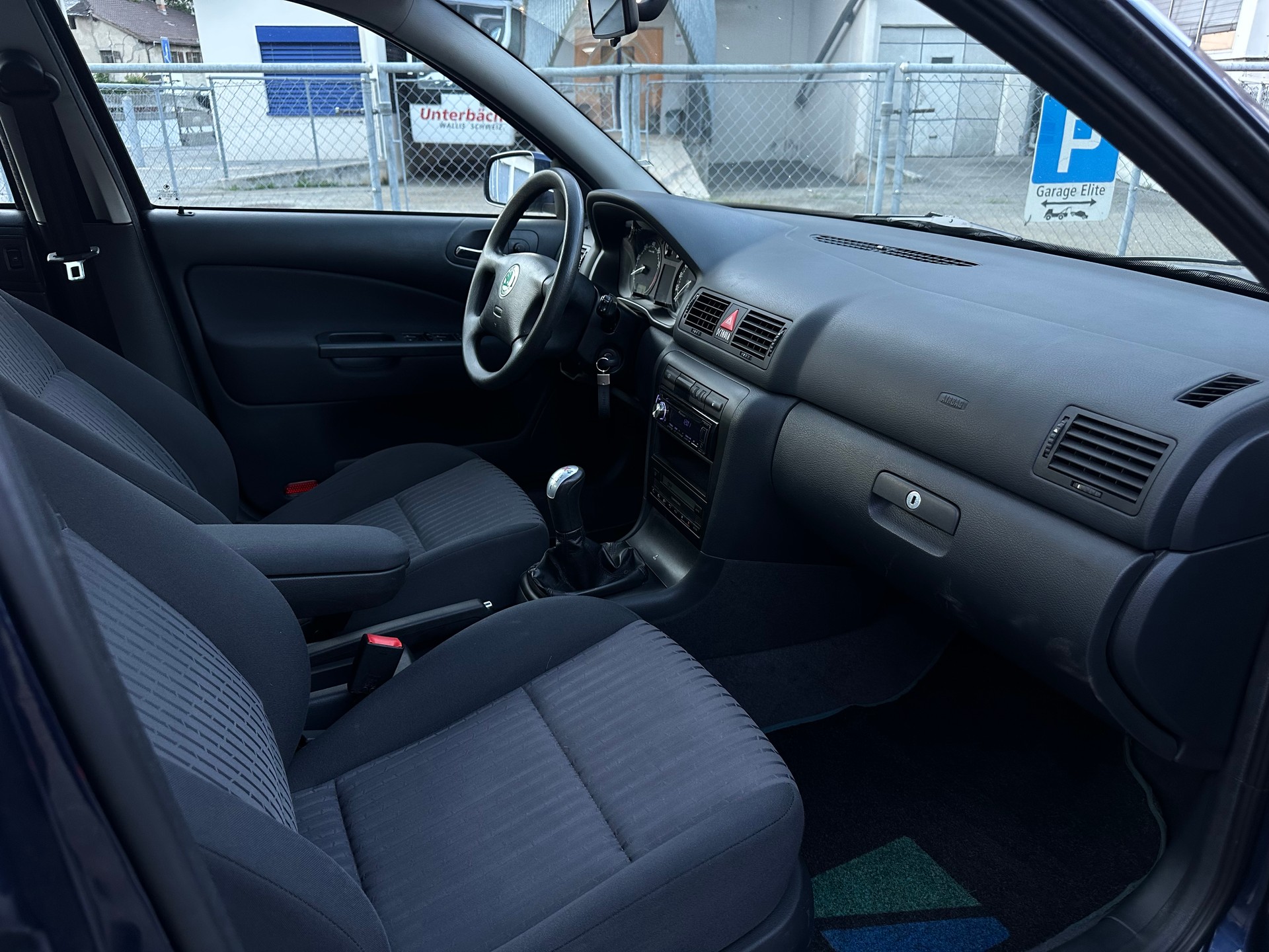 SKODA Octavia 2.0 Elegance 4x4-image-11