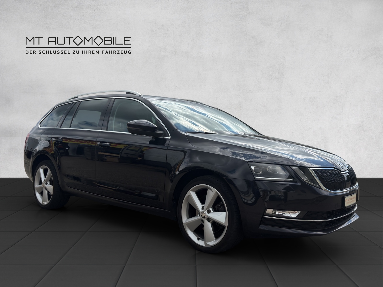 SKODA Octavia Combi 2.0 TDI Style 4x4 DSG-image-5