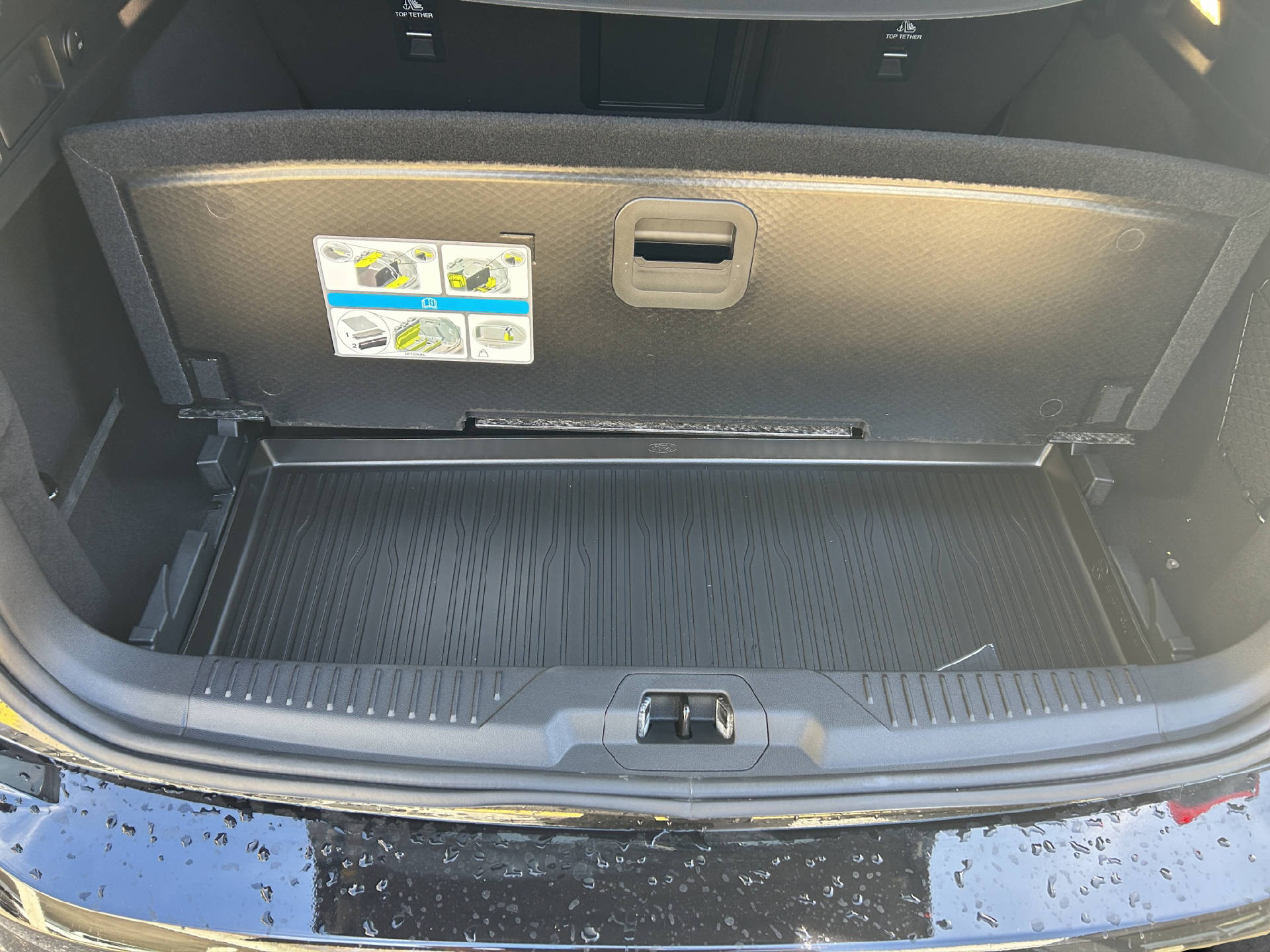FORD Focus Station Wagon 1.0i EcoB Hybrid 155 ST-Line X-image-21