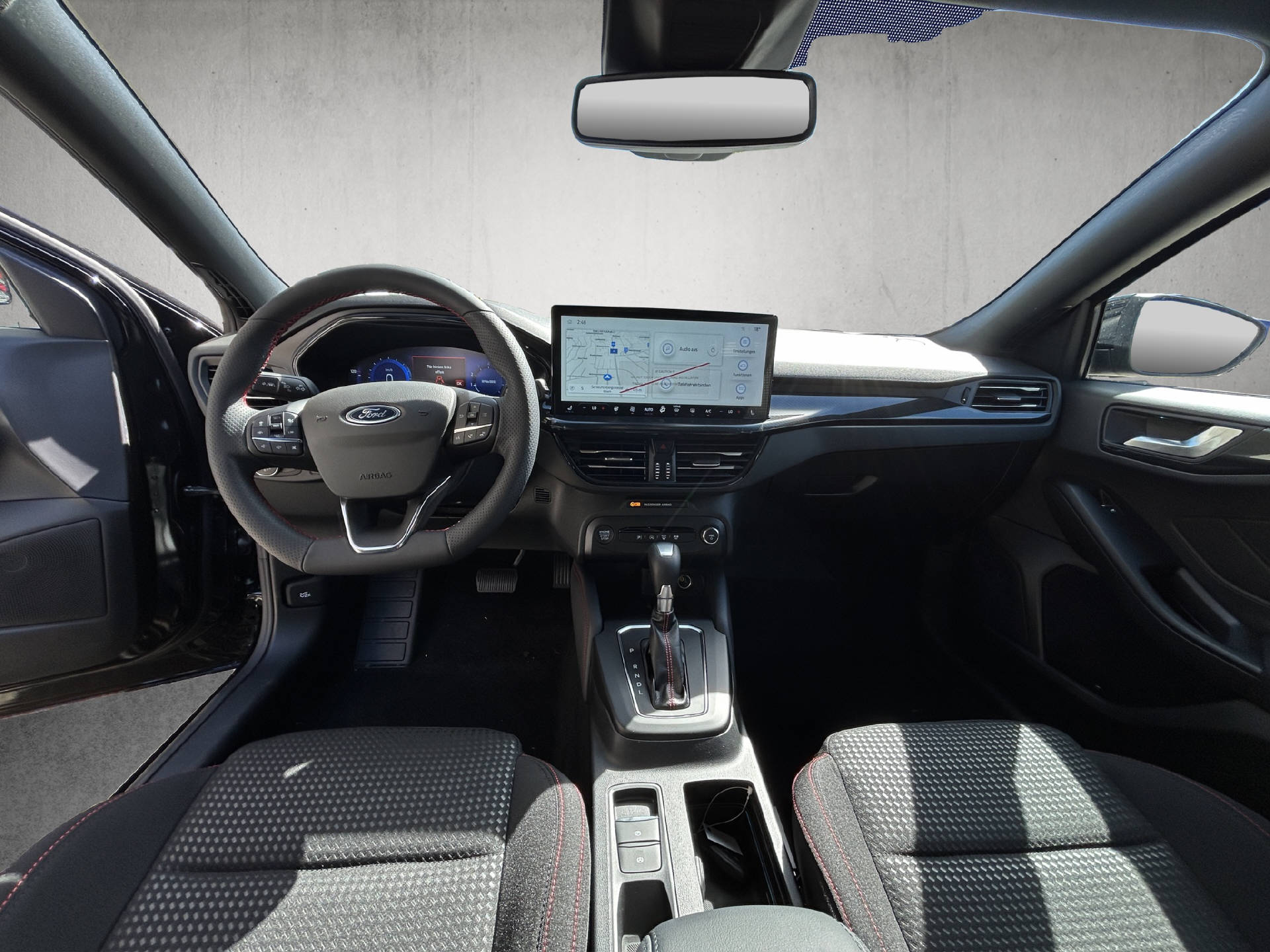 FORD Focus Station Wagon 1.0i EcoB Hybrid 155 ST-Line X-image-14