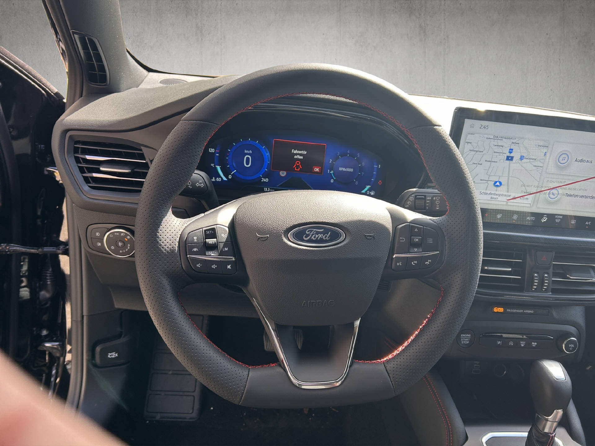FORD Focus Station Wagon 1.0i EcoB Hybrid 155 ST-Line X-image-10