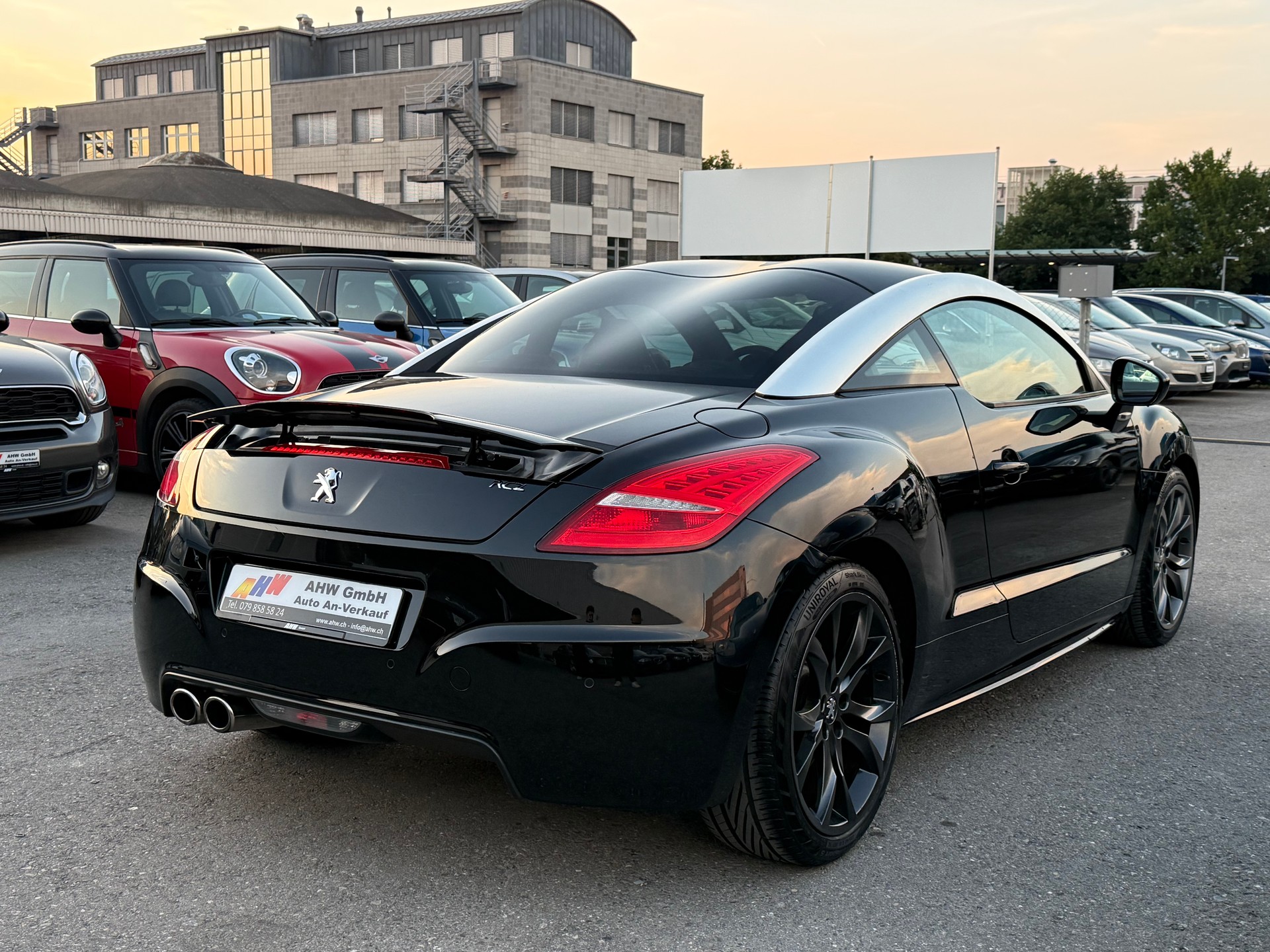 PEUGEOT RCZ 1.6 200 Turbo / Frisch ab MFK & Service / 1 Jahr Garantie / Navigation / PDC / 18 Zoll-image-3
