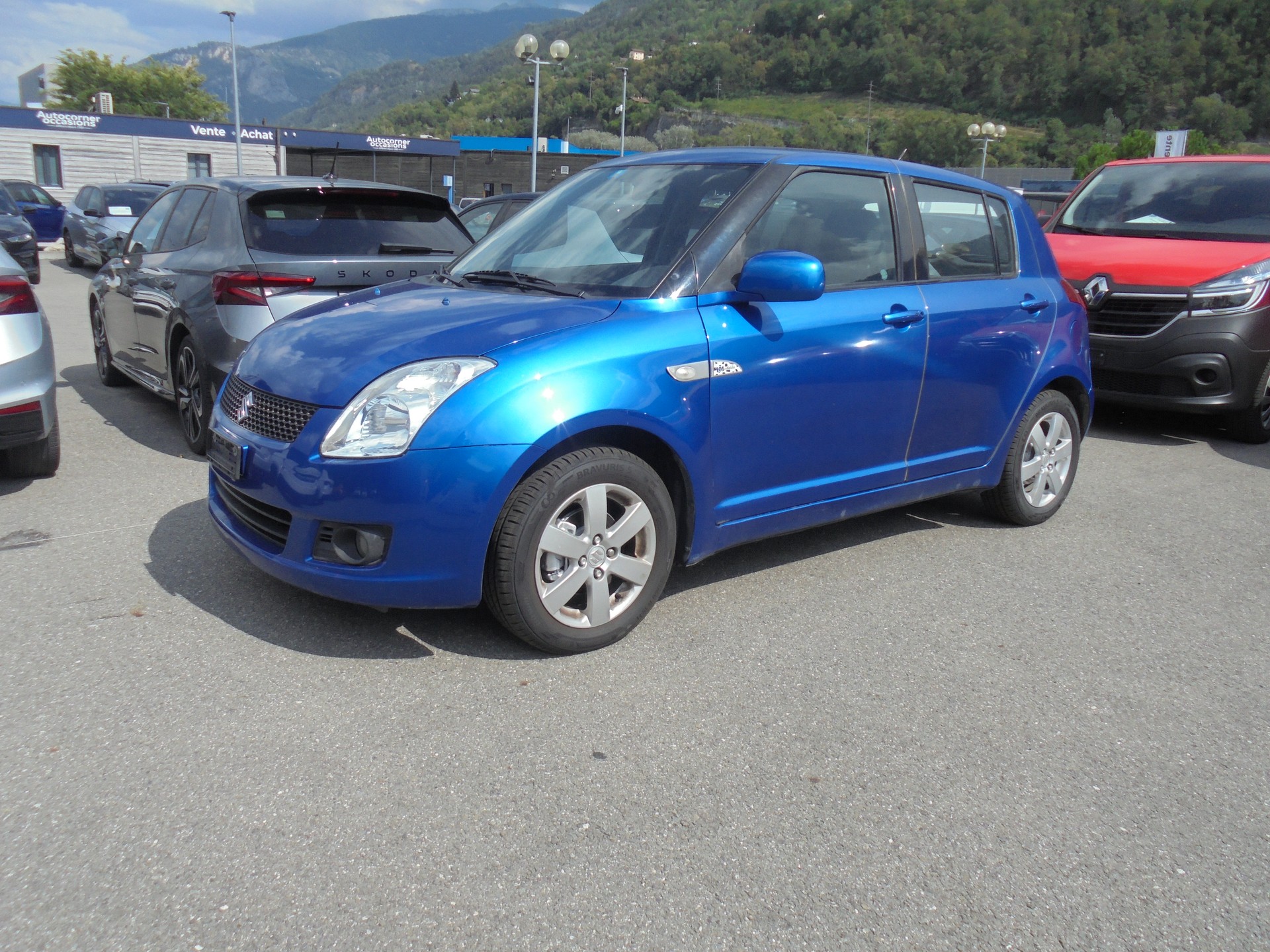 SUZUKI Swift 1.3i 16V GL Top 4x4-image-2