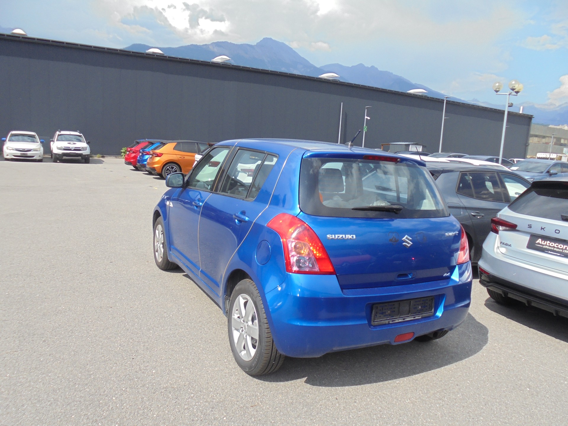 SUZUKI Swift 1.3i 16V GL Top 4x4-image-4