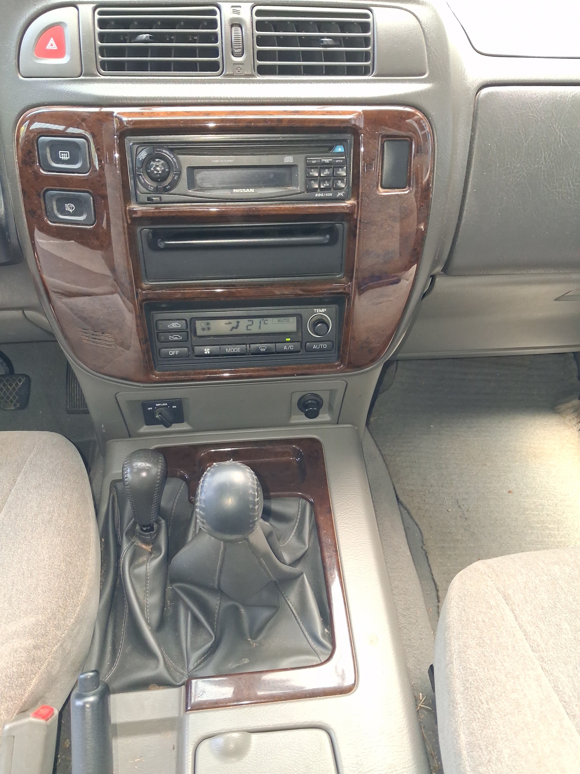 NISSAN Patrol 3.0 Di Hardtop-image-10