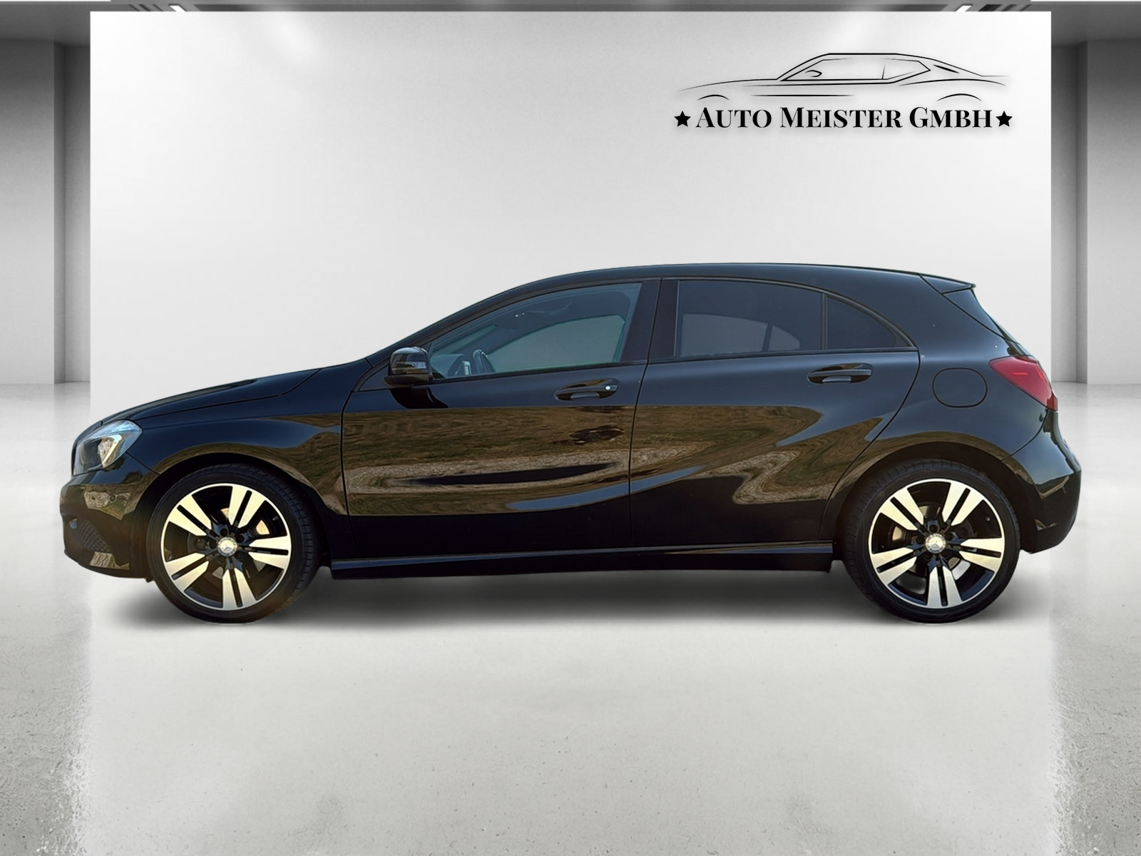 MERCEDES-BENZ A 200 Night Star 7G-DCT-image-1