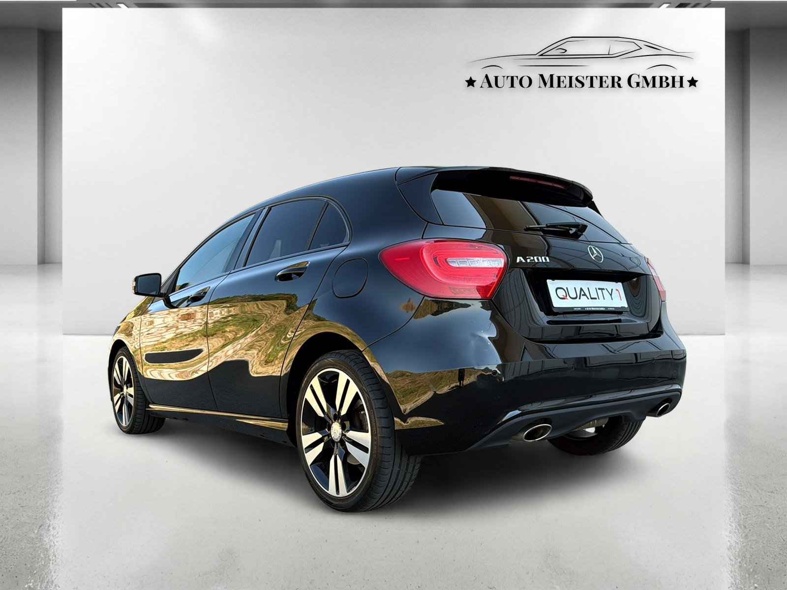 MERCEDES-BENZ A 200 Night Star 7G-DCT-image-2