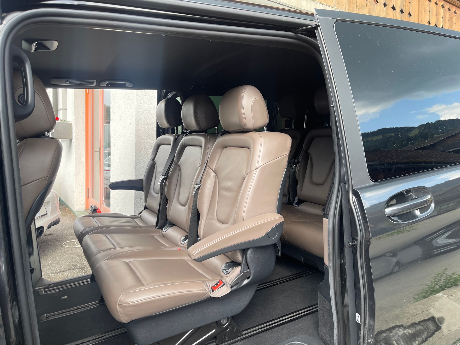 MERCEDES-BENZ V 250 d lang Avantgarde 4Matic G-Tronic-image-11