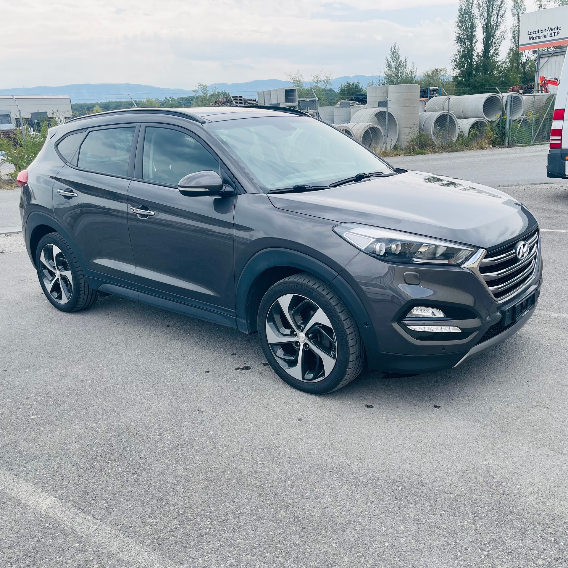 HYUNDAI Tucson 2.0 CRDI Vertex 4WD-image-1