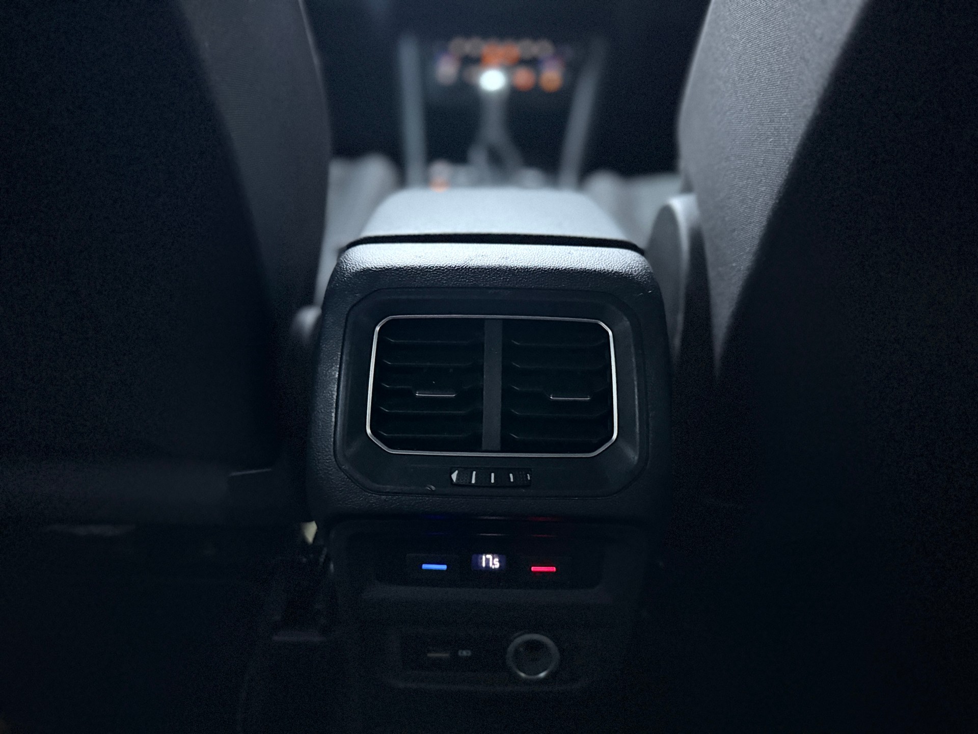 VW Tiguan Allspace 2.0TSI Highline 4Motion DSG/AHK 2400KG-image-15