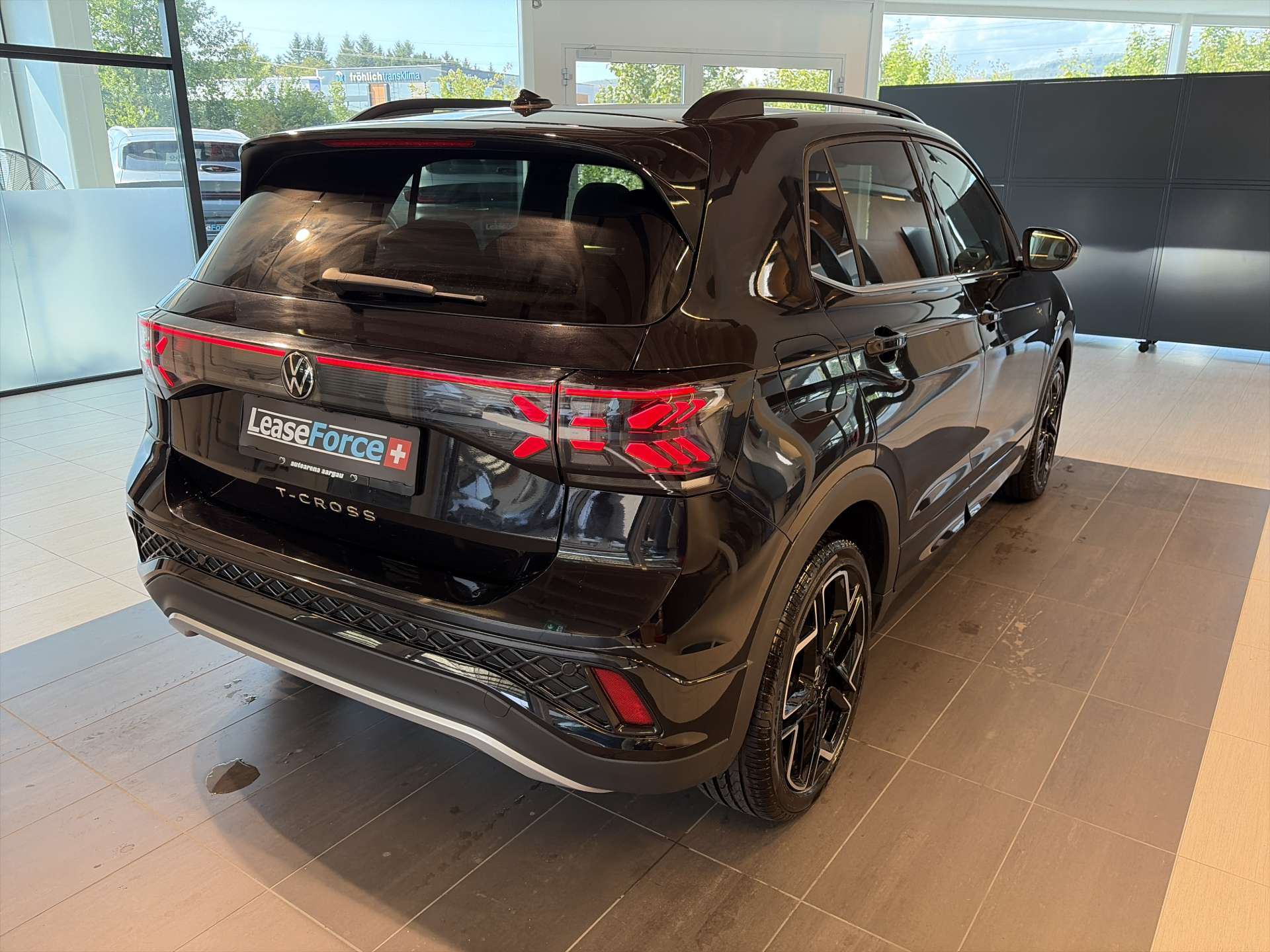 VW T-Cross 1.0 TSi EVO R-Line DSG-Automat-image-2