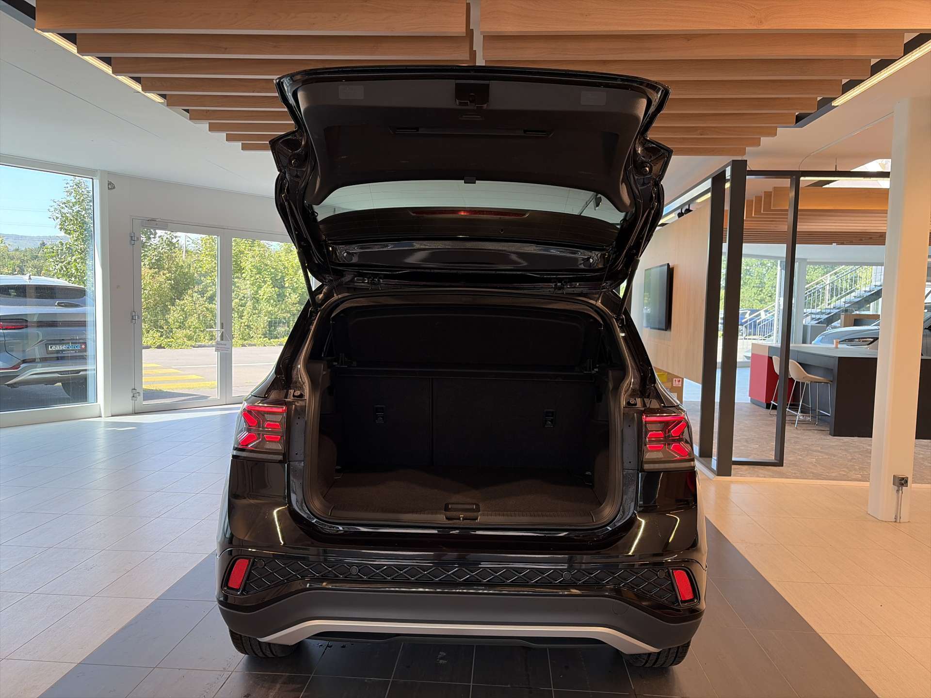 VW T-Cross 1.0 TSi EVO R-Line DSG-Automat-image-7